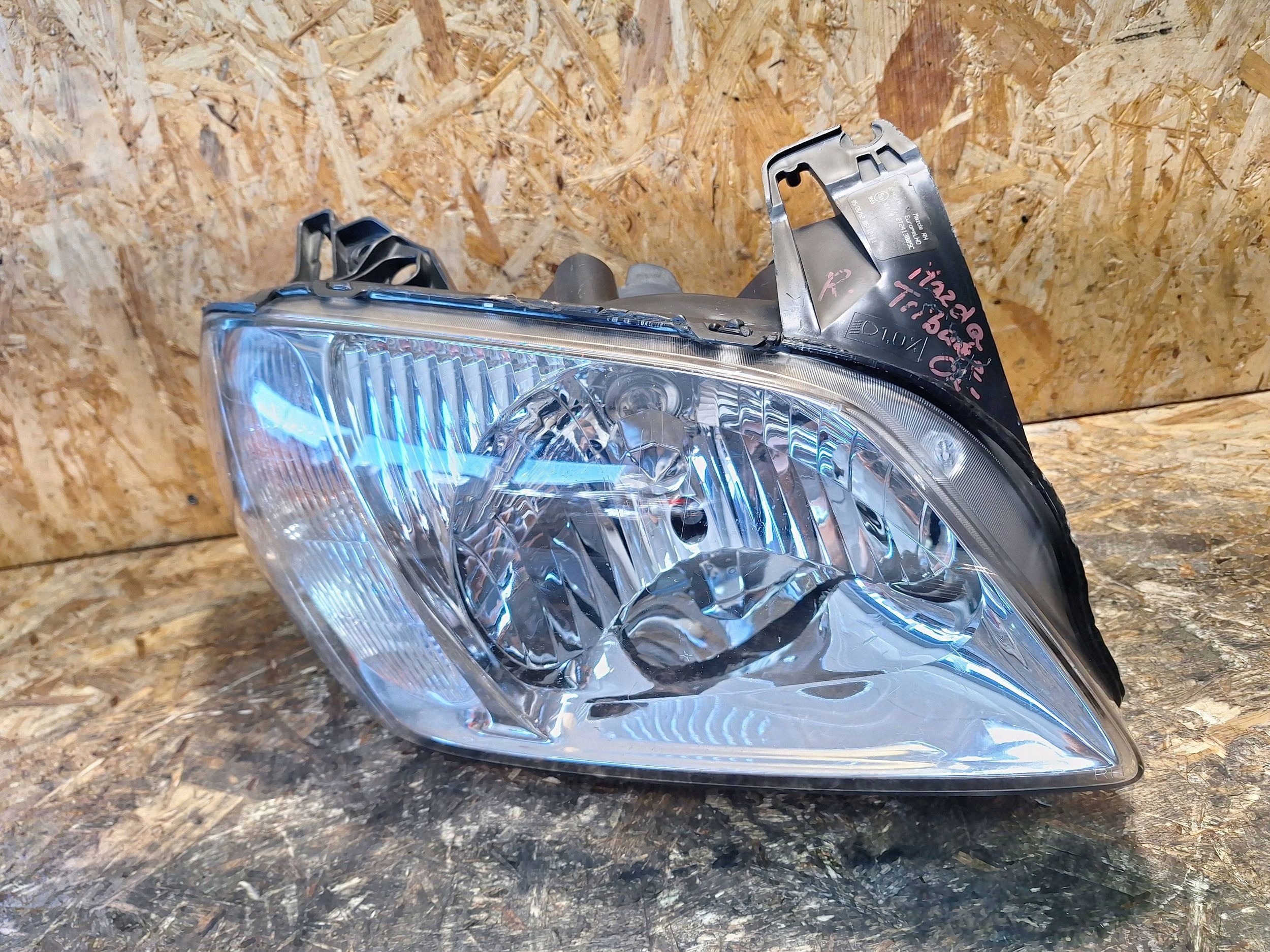 light right front MAZDA TRIBUTE 01-04 EUROPA 2T2413005C