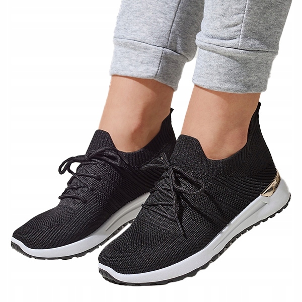 

Czarne Buty Sportowe Damskie Ferroni 39