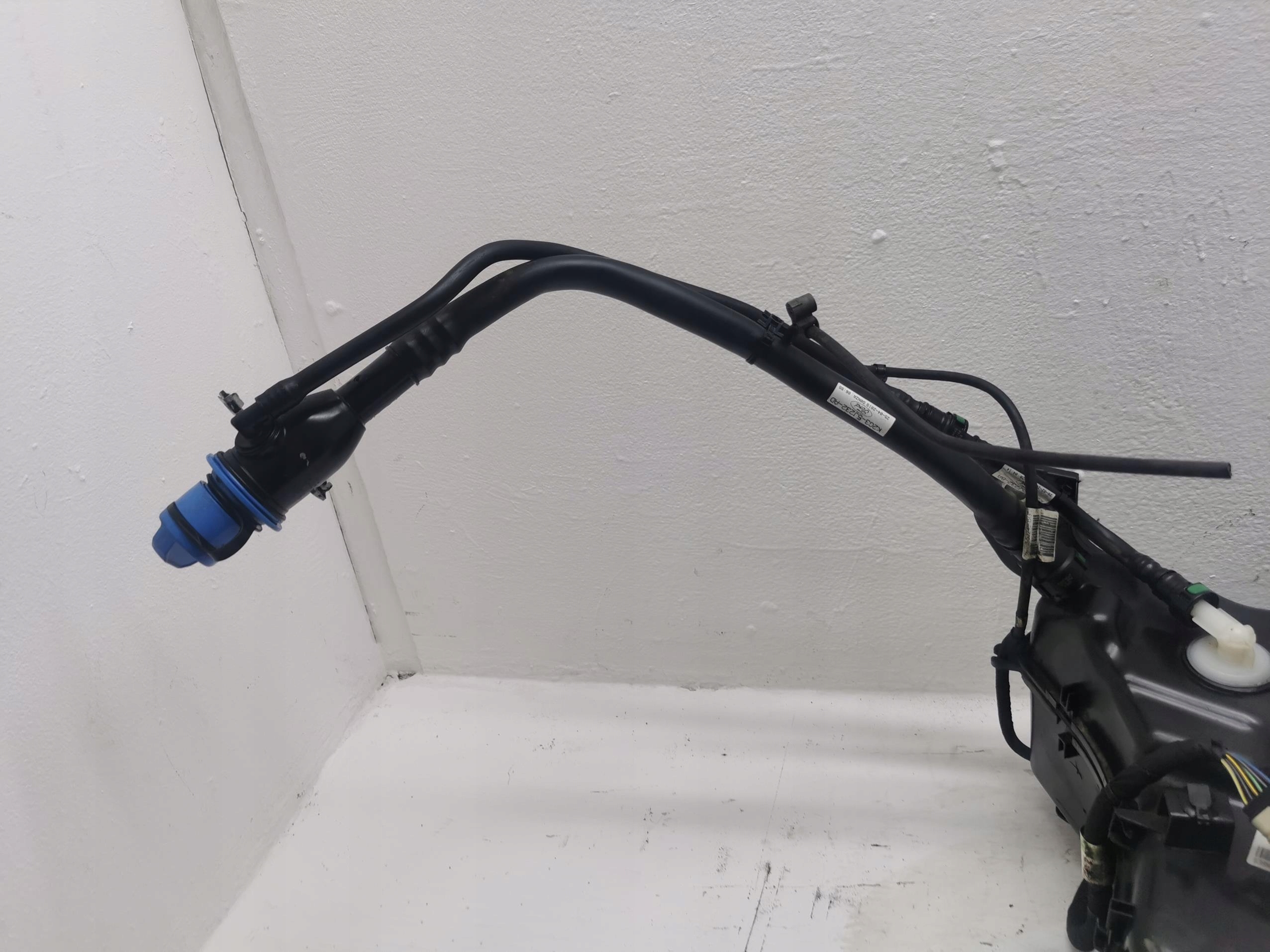 Behälter ADBLUE FORD EDGE II 2.0TDCI K2G3-5J228-AE