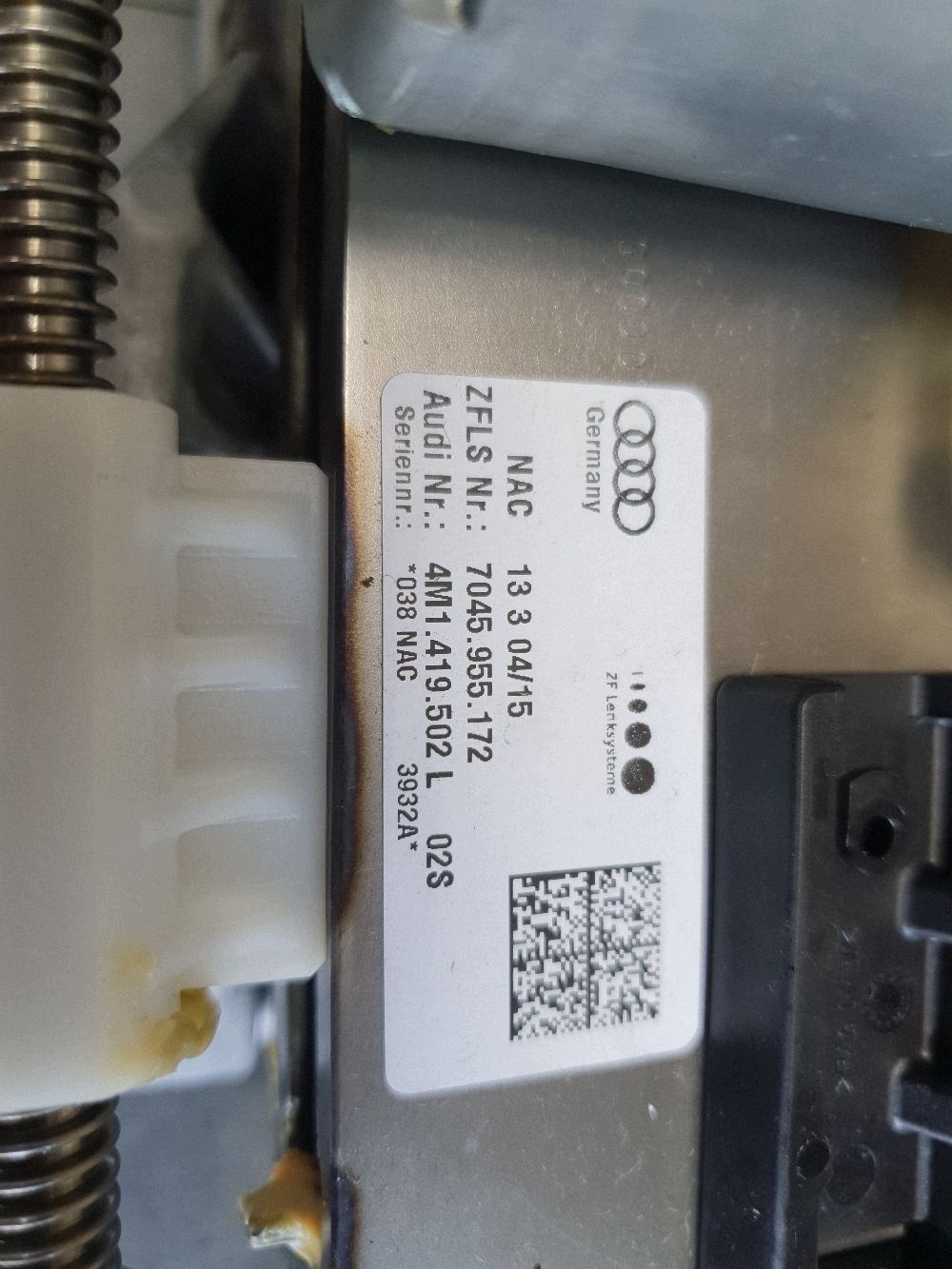 Audi Q7 4M steering wheel rod electrical 4M1419502L