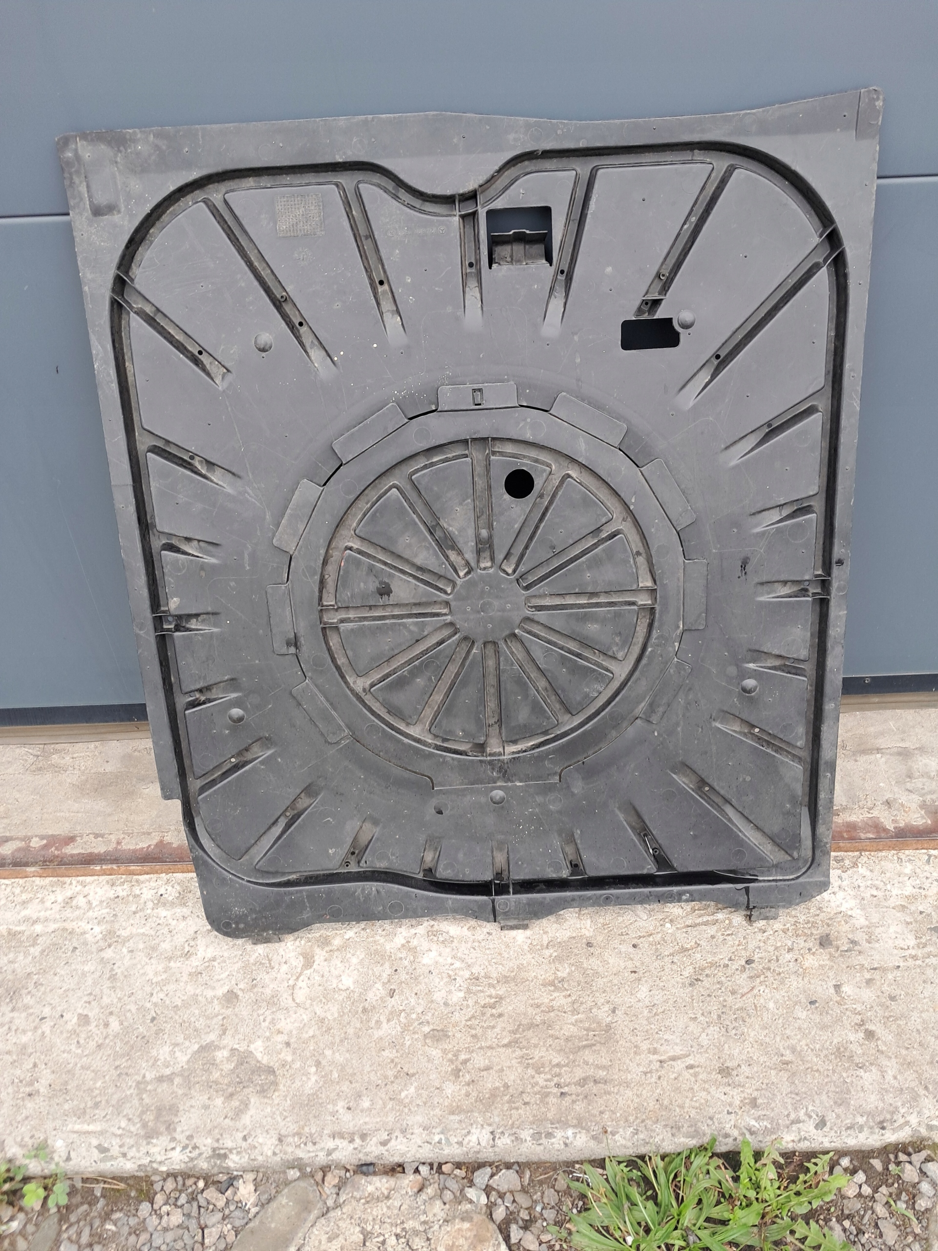 Couvercle Roues de la roue de secours MERCEDES W124 1246934533