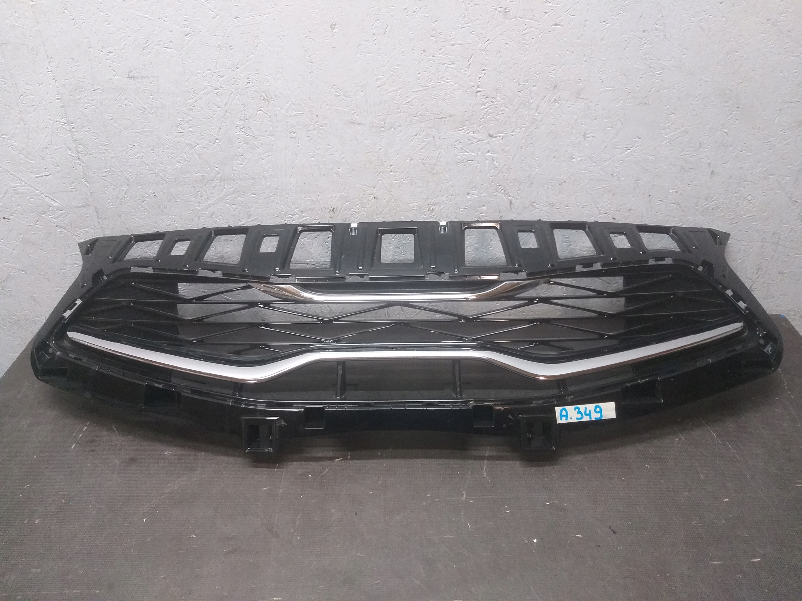 GRILLE KIA CEED III 3 LIFT 86351-J7DB0