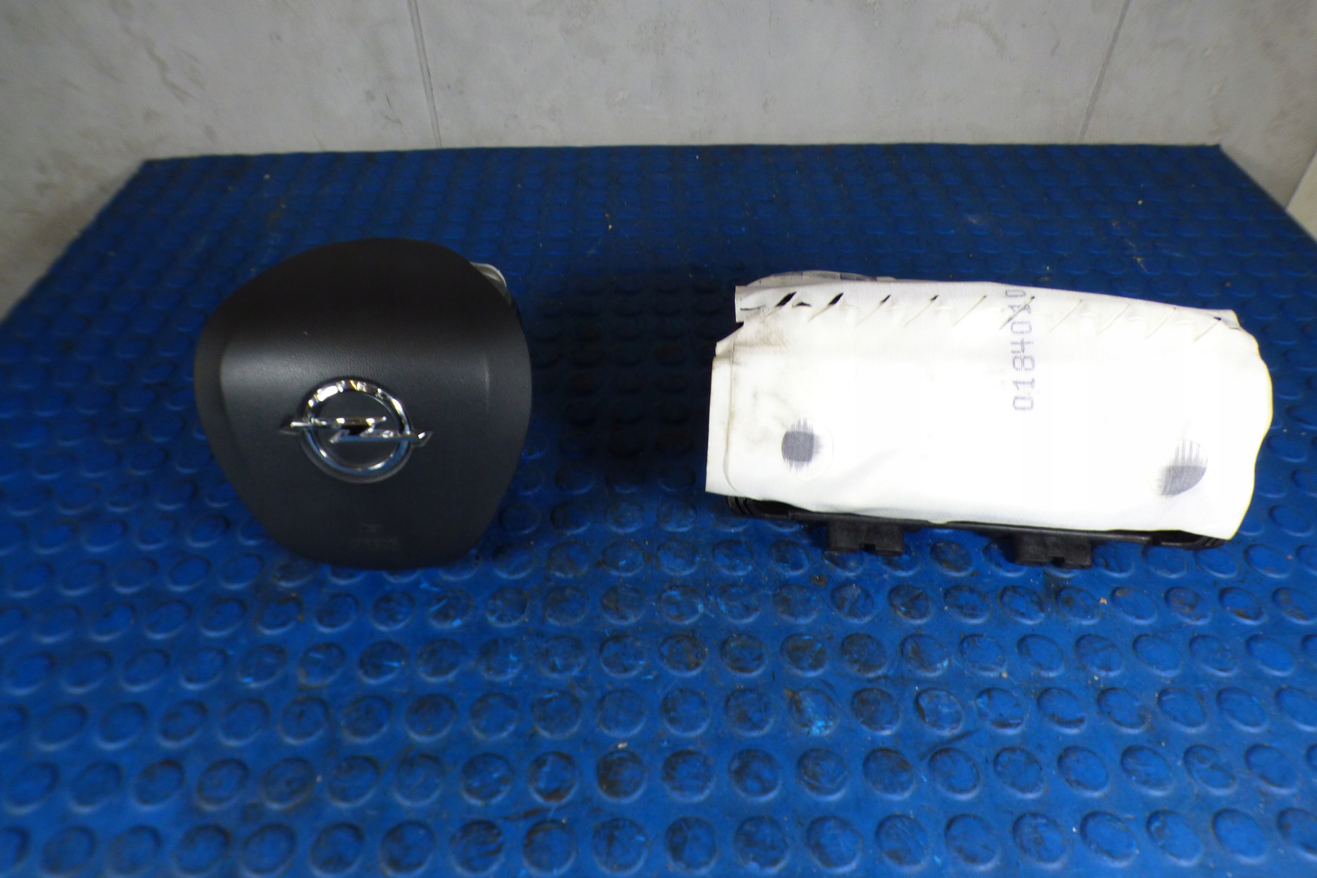 dashboard console airbags adjusters running board original st.BDB OPEL Corsa E