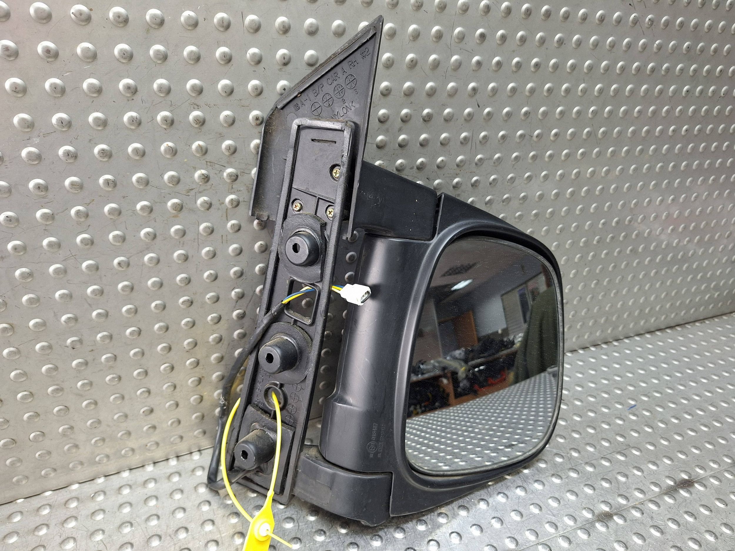 mirror right HYUNDAI H1 97-07 3 PIN EUROPA