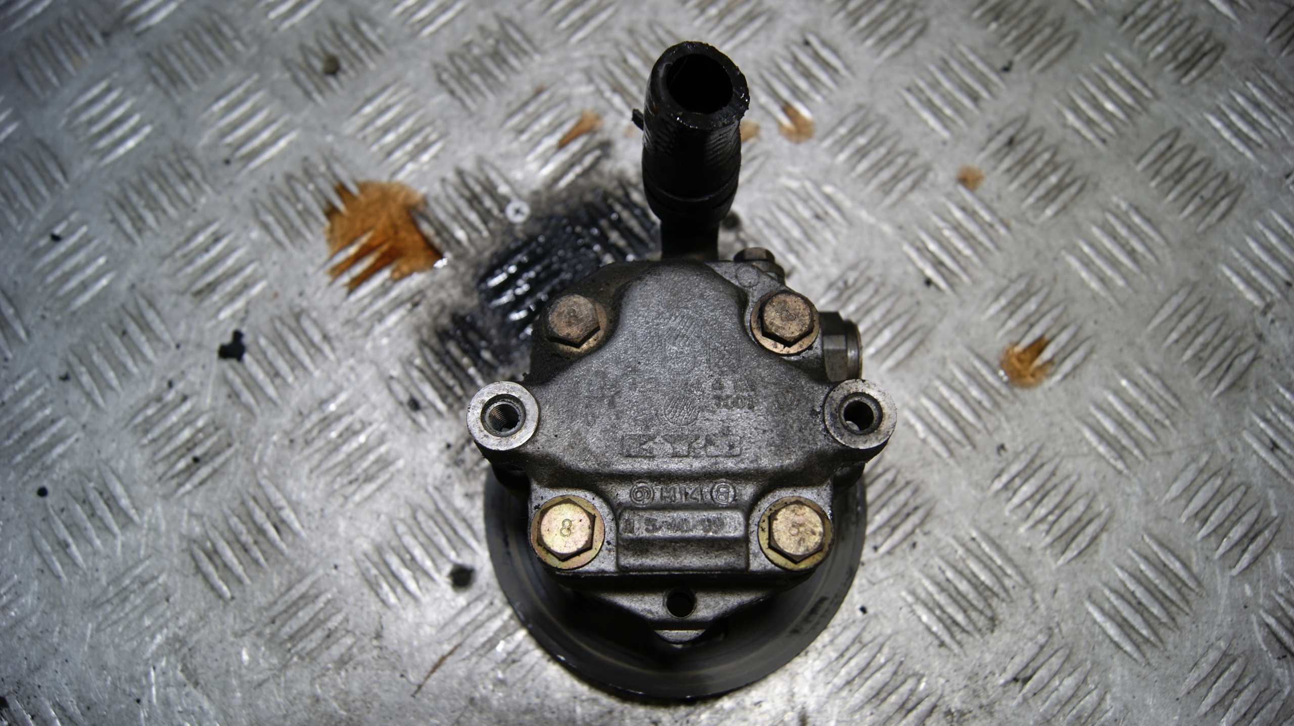 Pompa servosterzo VOLKSWAGEN GOLF 4 1J0422174A