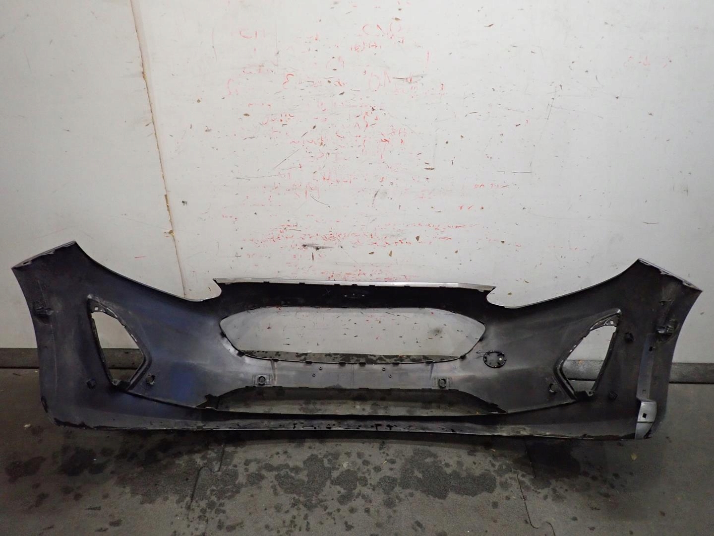 bumper front front FORD FIESTA MK8 2017