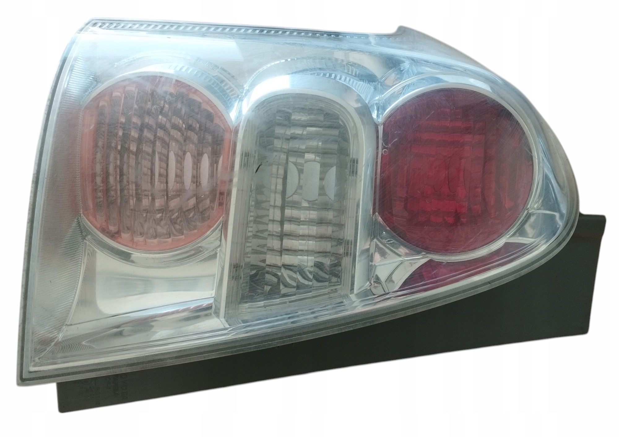 LAMPA TYLNA LEWA LEWY TYŁ TOYOTA COROLLA VERSO II 81560-0F080-00