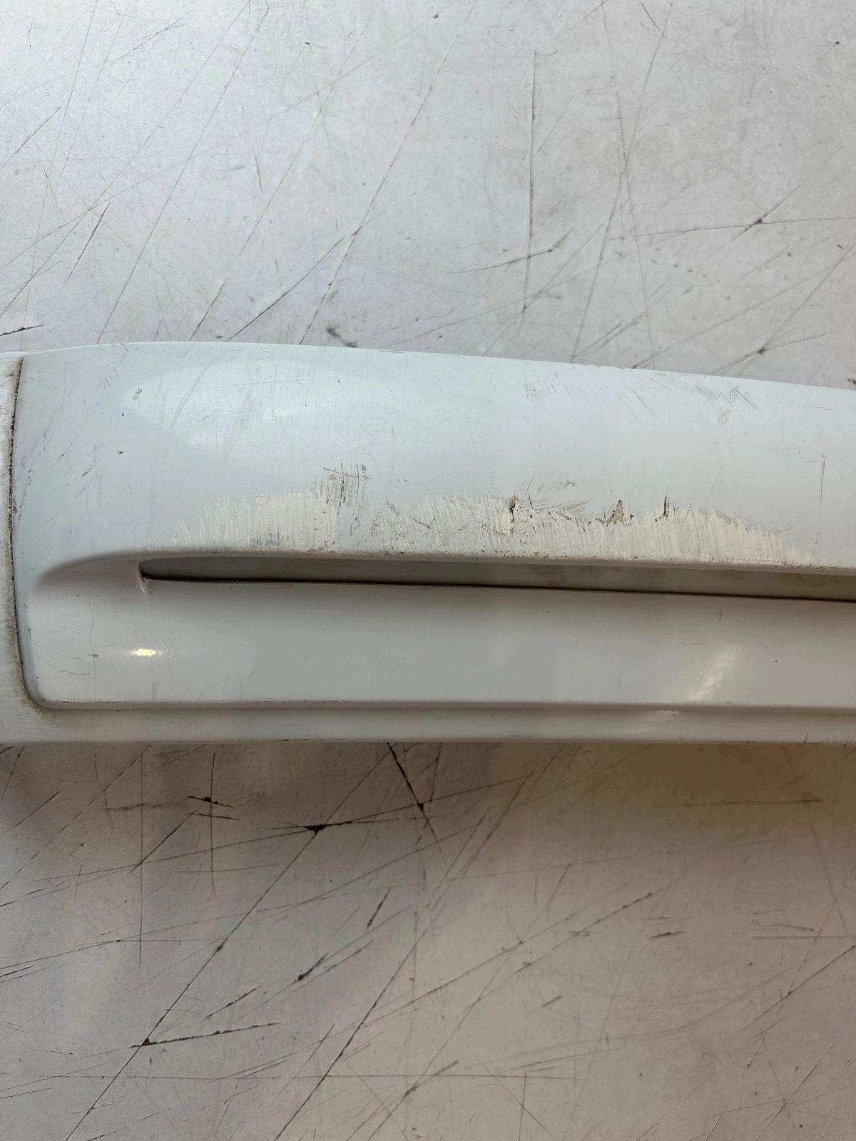 moulding corner cabs fender right Renault Maxity Nissan Cabstar