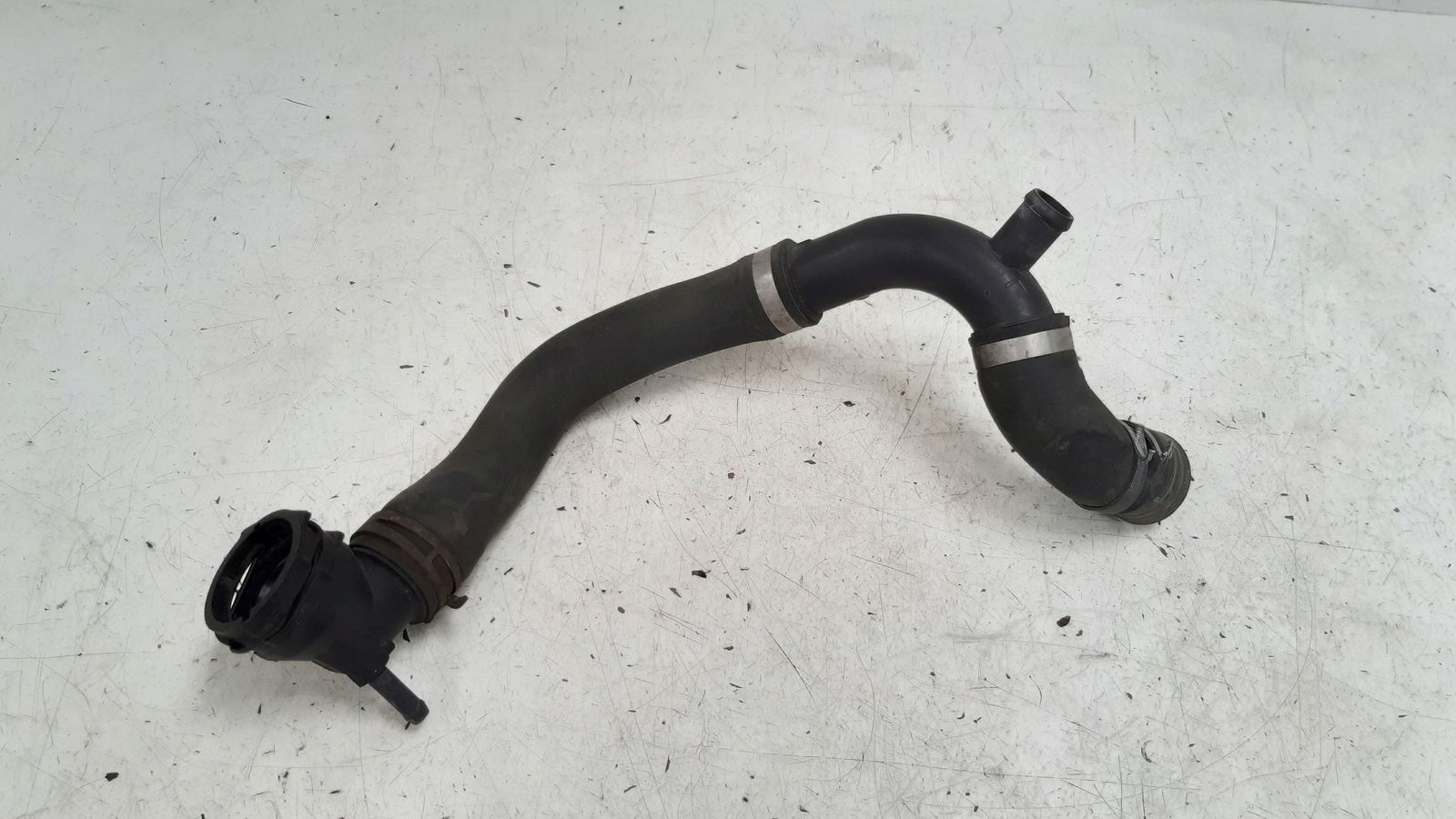 crijevo prijenos vode Audi A3 8P LIFT 1,6 TDI
