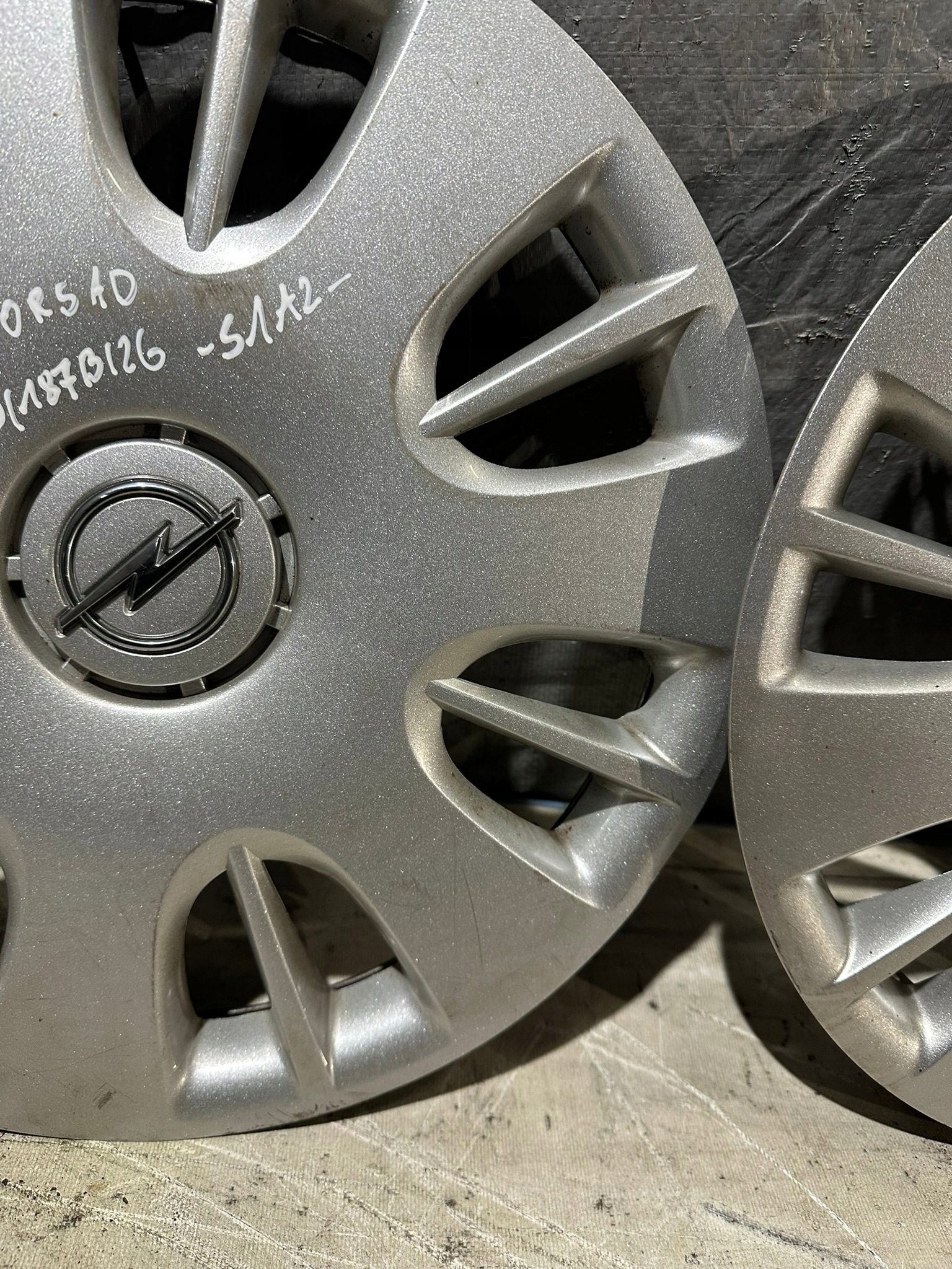 decorative disc cover KOMPLET OPEL CORSA D R15 13214814