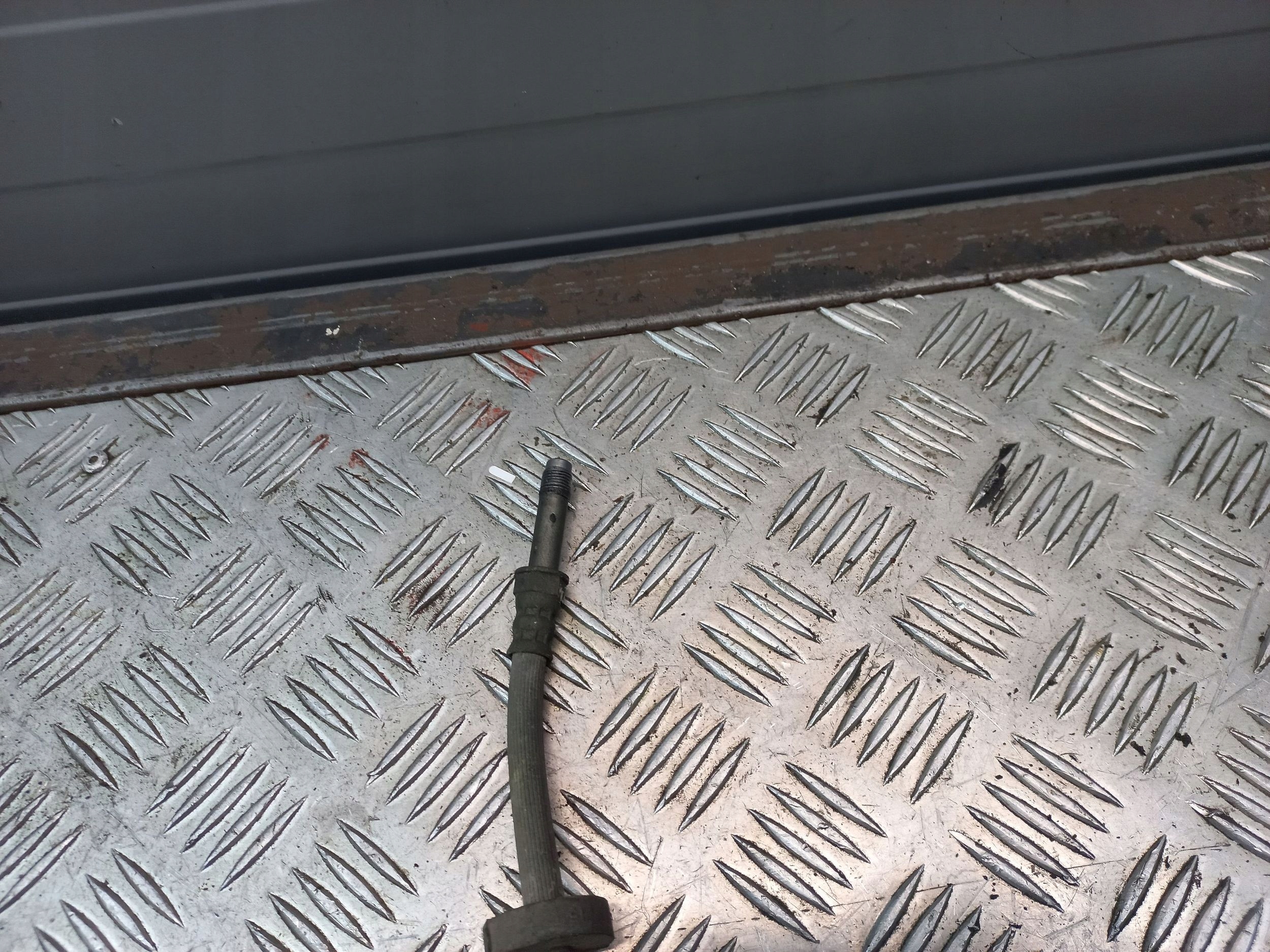 Audi A7 S7 4G 2011 тормозной шланг