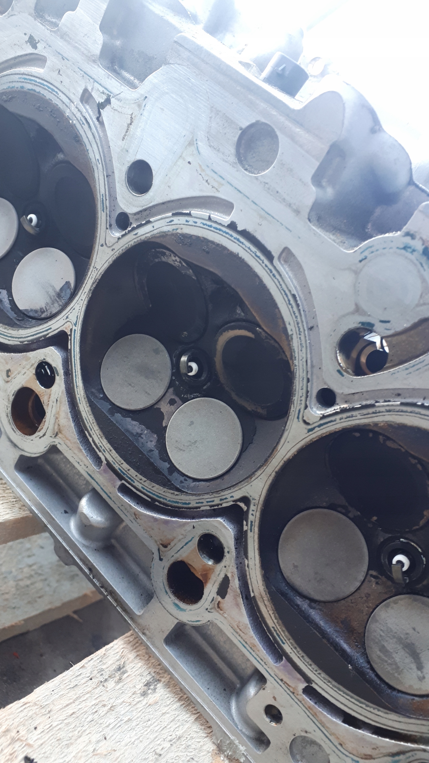 SQ5 8R Q5 head. right valves 3.0 TFSI S4 B8 A6
