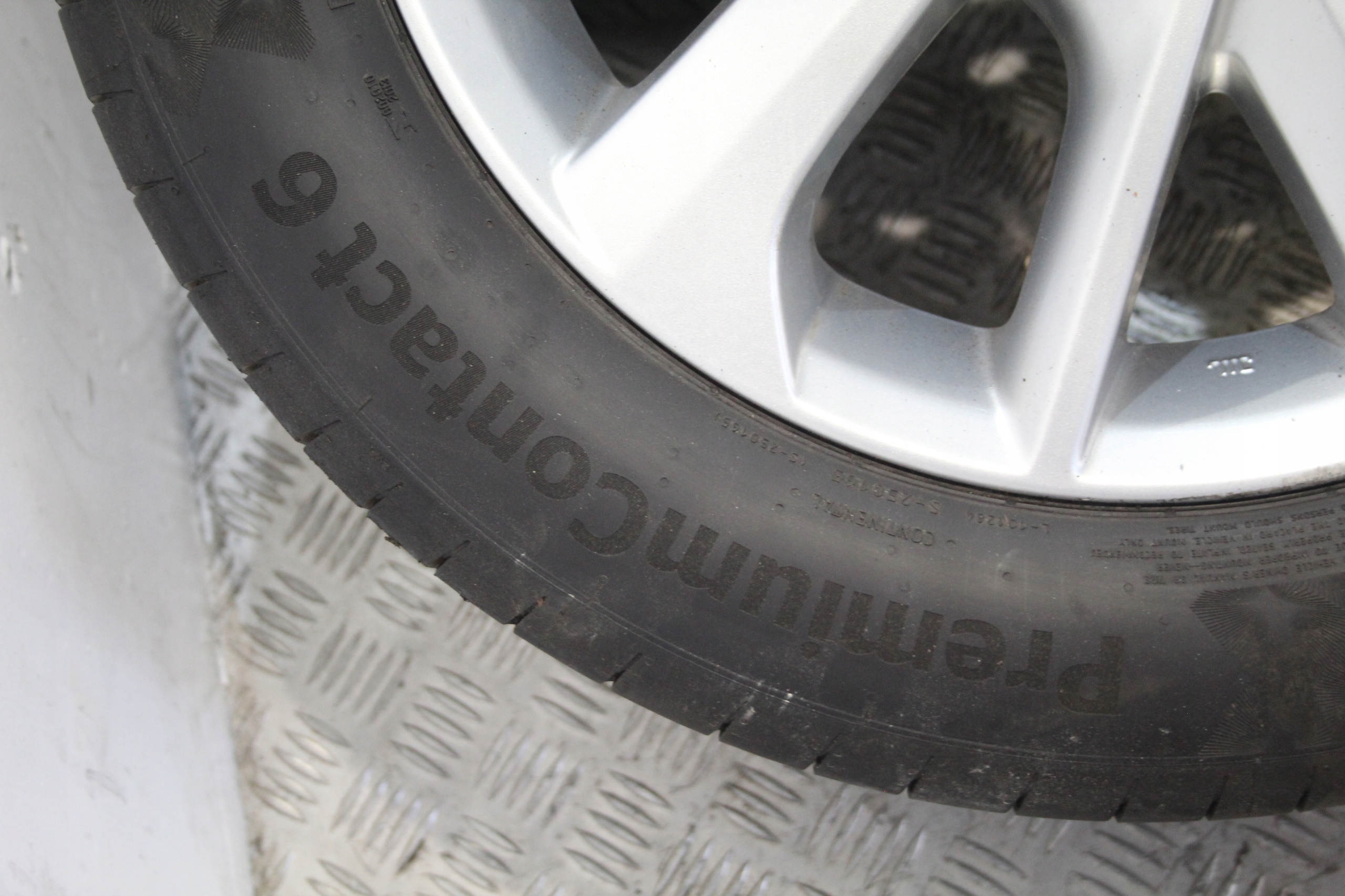wheels tyres disc 205/55 R16 TOYOTA AURIS II 2