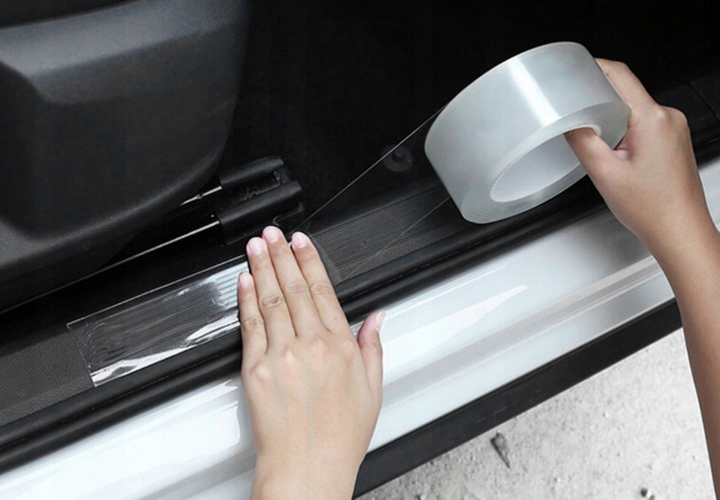 TAŚMA FOLIA OCHRONNA NA PROGI SAMOCHODU CHRONI PRZED ZARYSOWANIEM 5M x 5CM Producent Amio