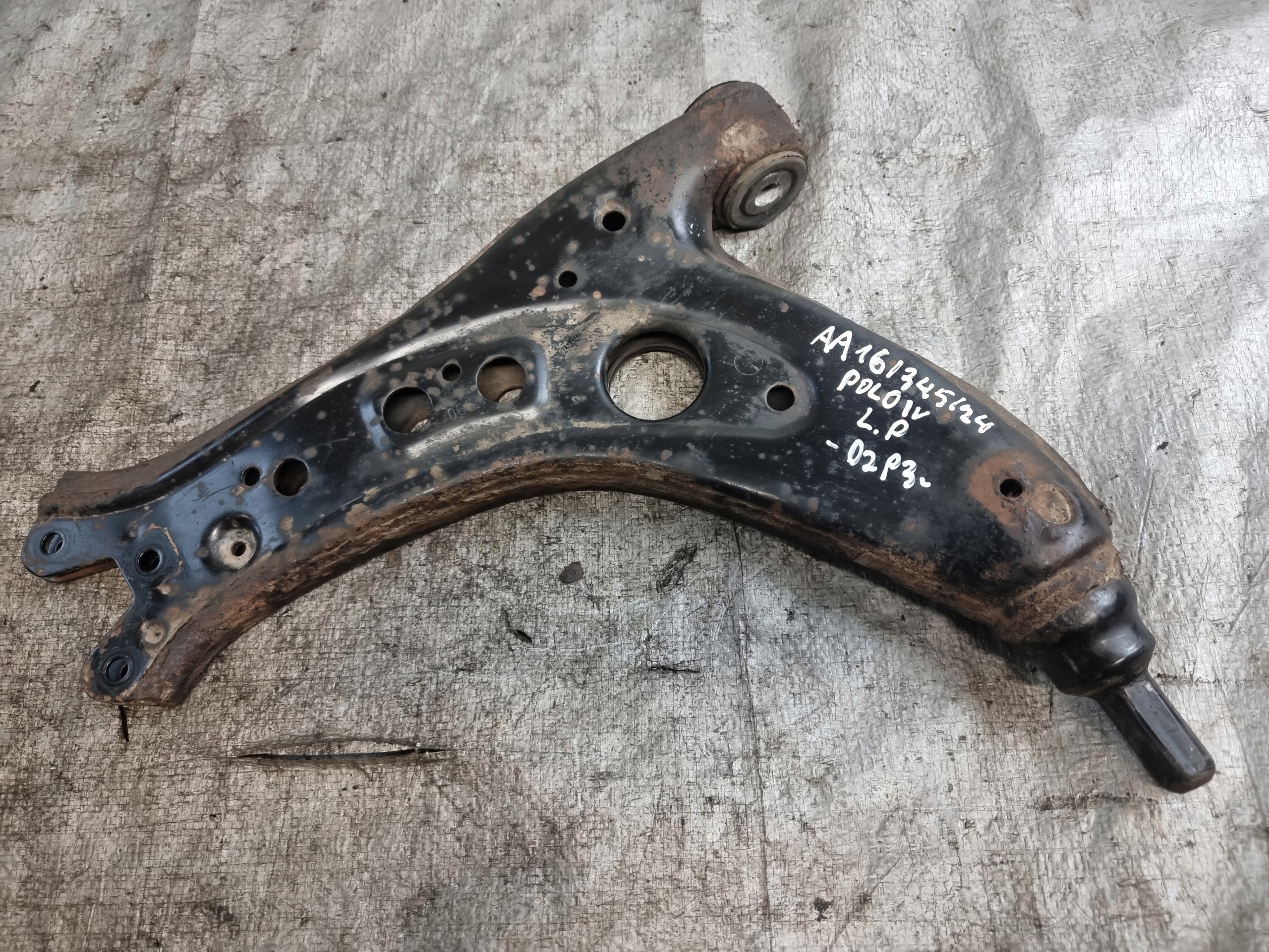 arm left front VW POLO IV 4 LIFT 06r. 1.2B