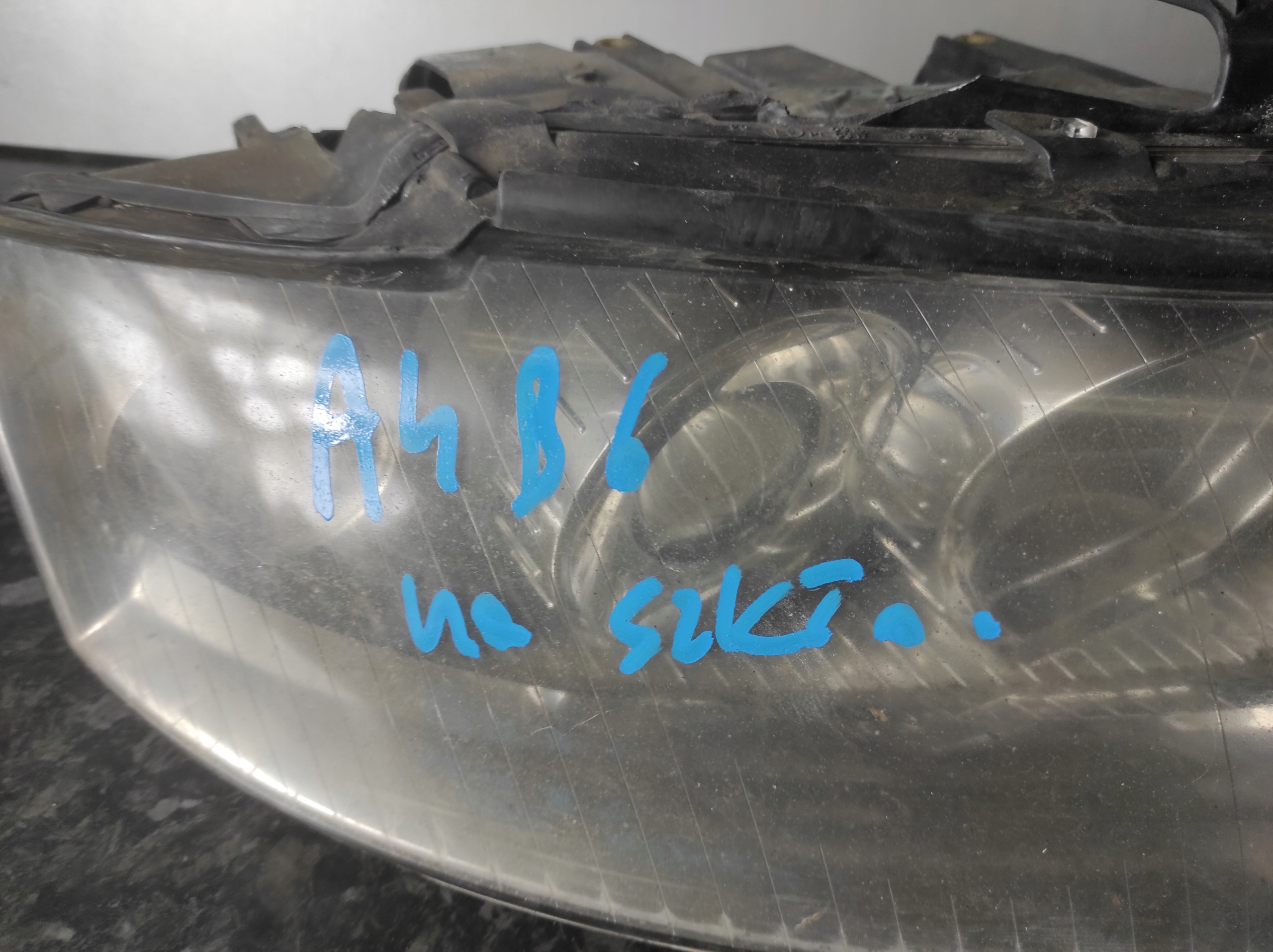 AUDI A4 B6 light front REFLEKTOR right 20-A008