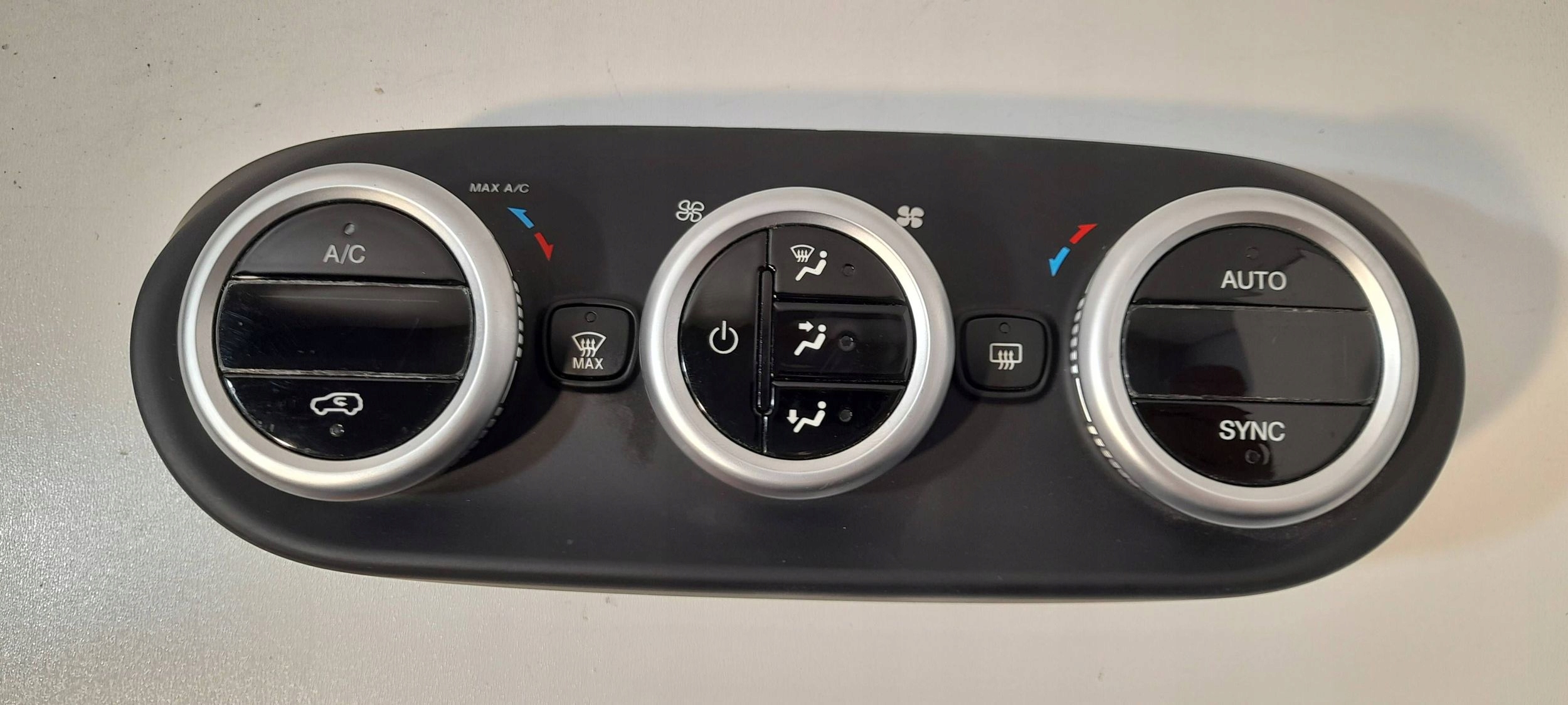 Fiat 500X Unite commande clima 07356867220 (R548)