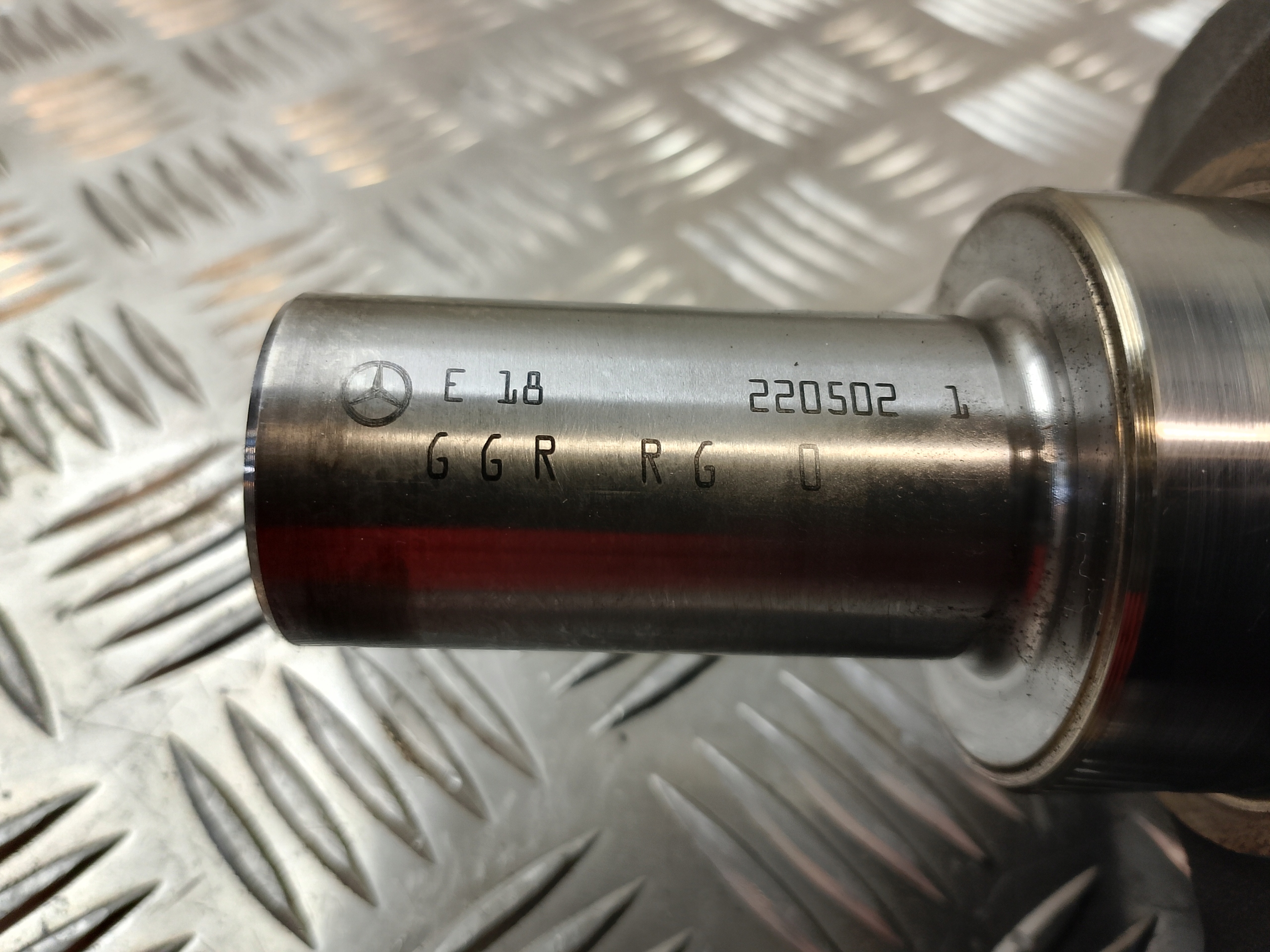 crank MERCEDES W 203 compressor; 1.8 B 143 KM OE R27101