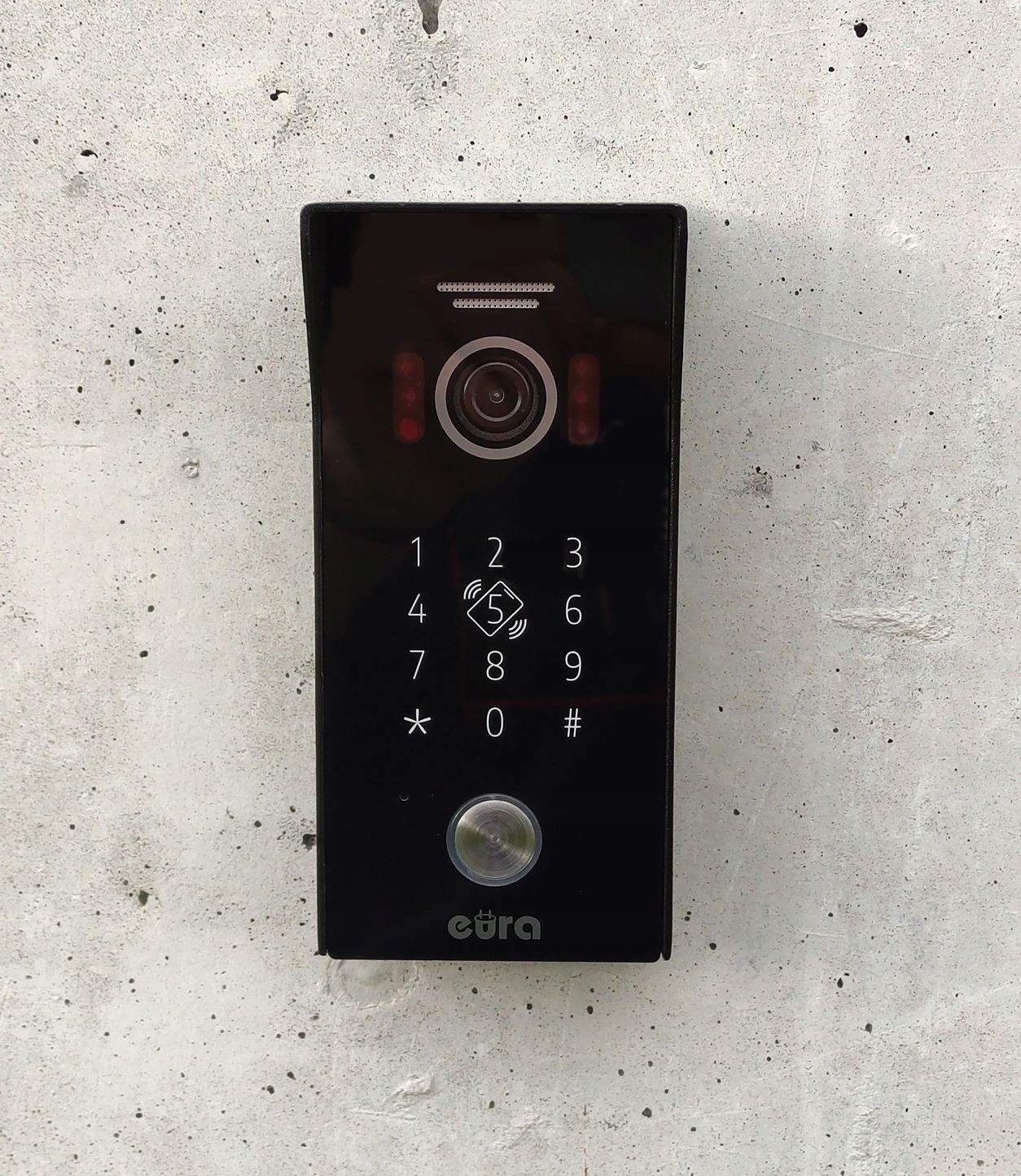 WIDEODOMOFON WiFi 10'' - Eura, czytnik breloków, szyfrator, Full HD, pamięć Kolor czarny