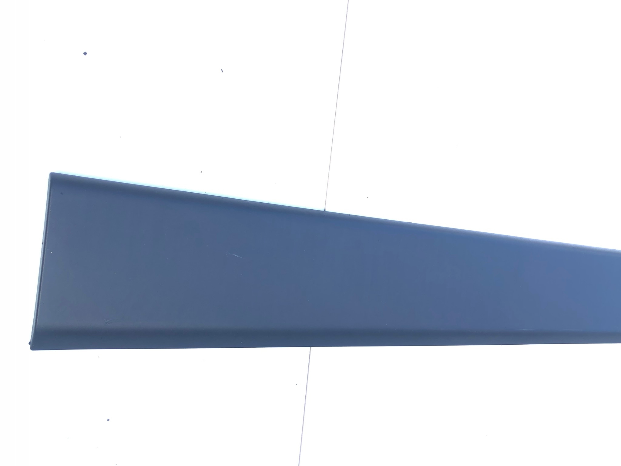 RENAULT MASTER III LEWA LISTWA 828210160R Producent części Renault OE