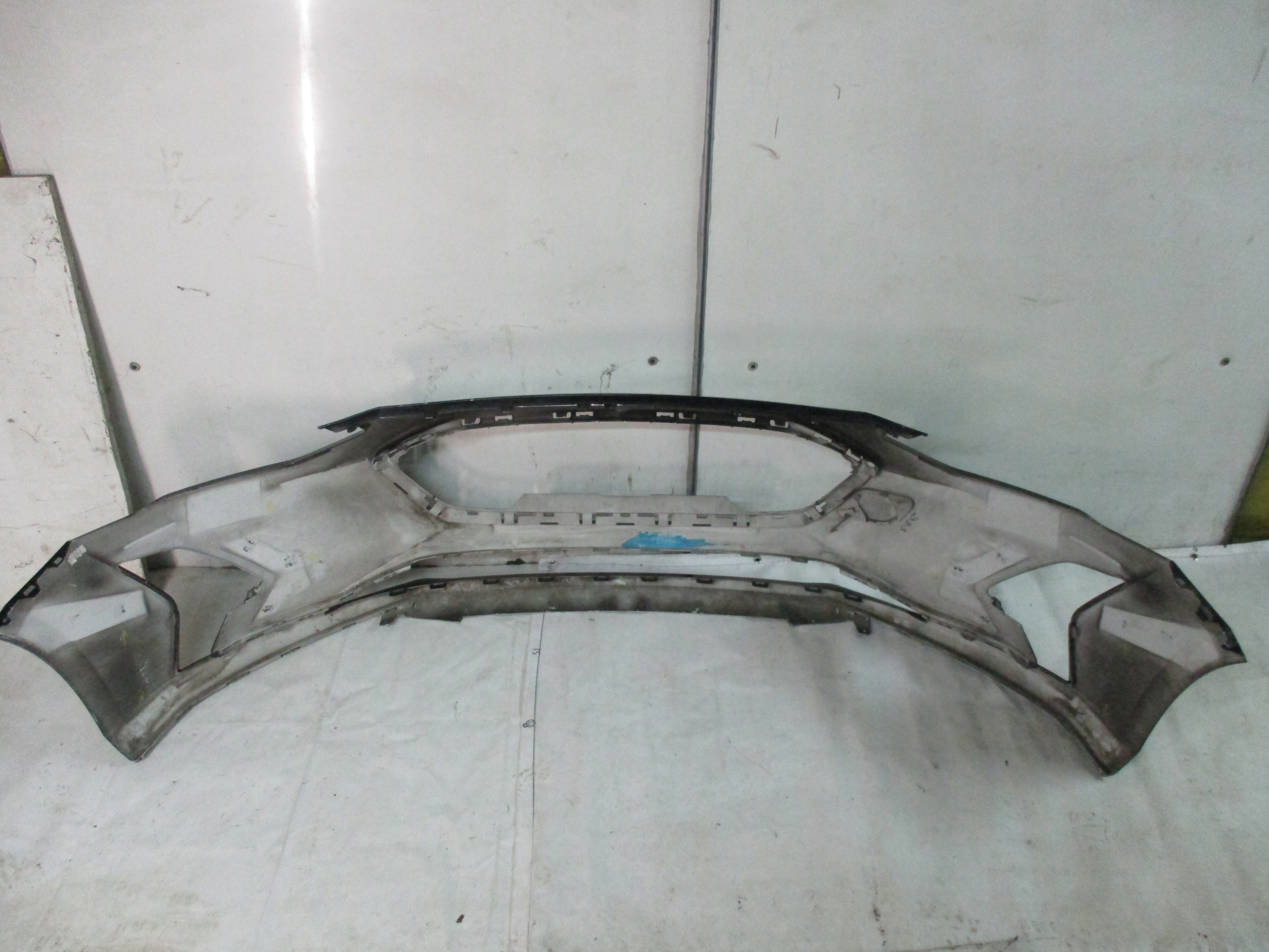 nárazník predok predný Ford Focus 18r- JX7B17757A