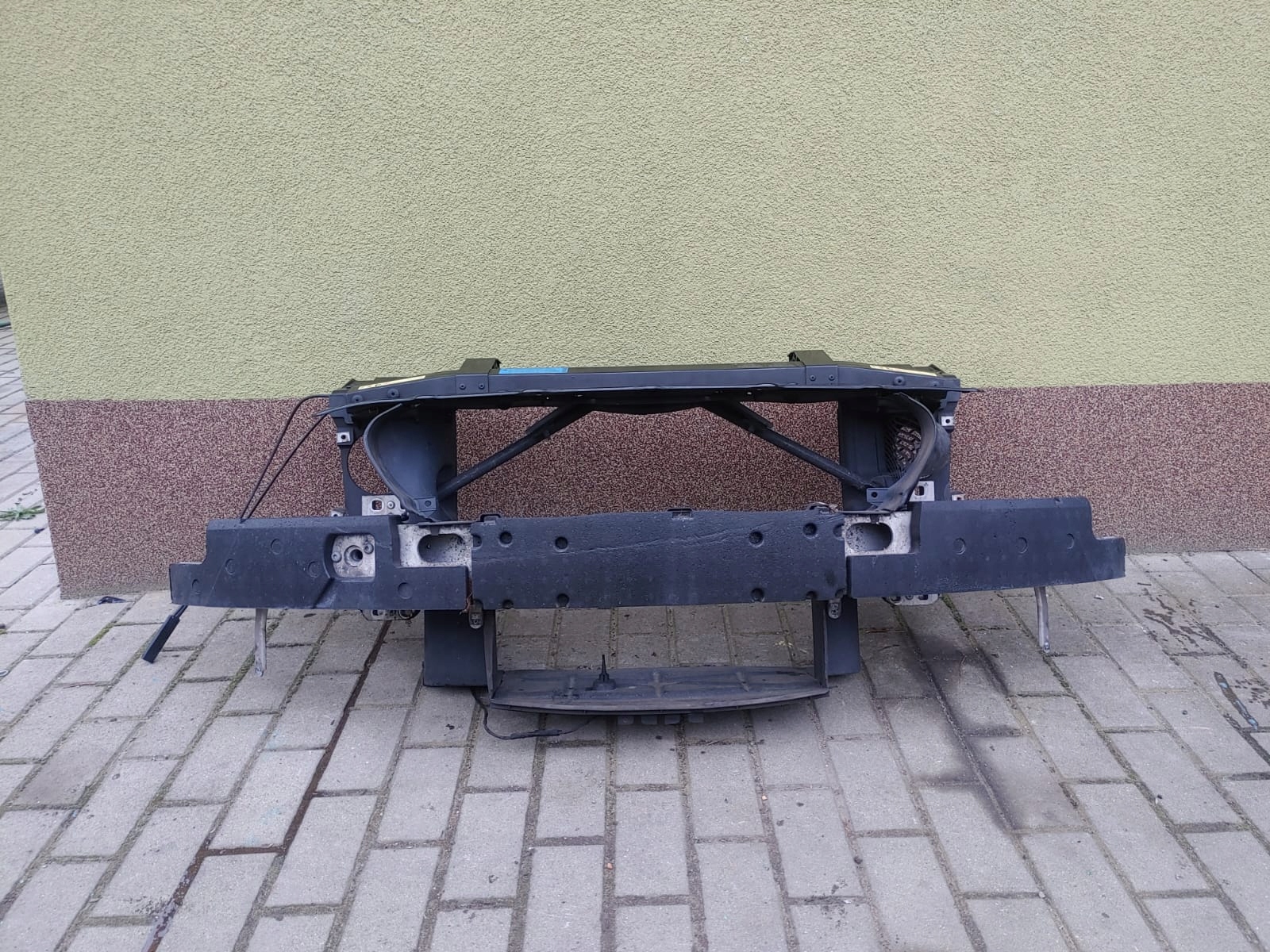 BMW E63 E64 РЕСТАЙЛИНГ передняя панель радиатора (телевизор)