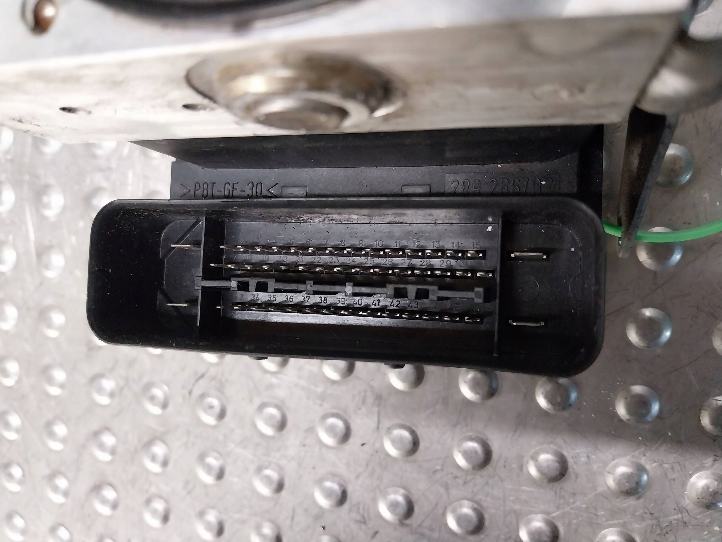 pump control unit ABS 6769844 6769845 BMW E81 E87 E90 E91