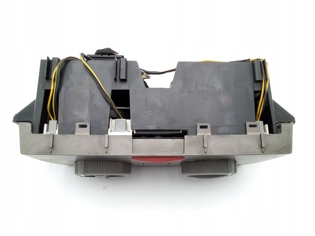 Lancia Ypsilon II 2 control panel panel air conditioning devices AC EU