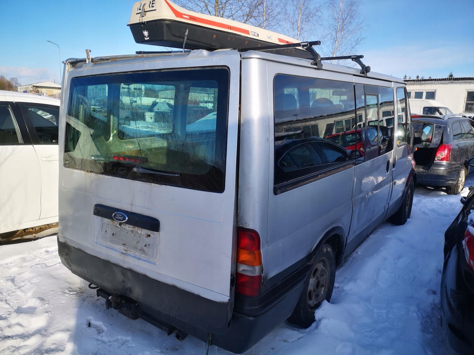 FORD TRANSIT шланг воды 2001 2.0л