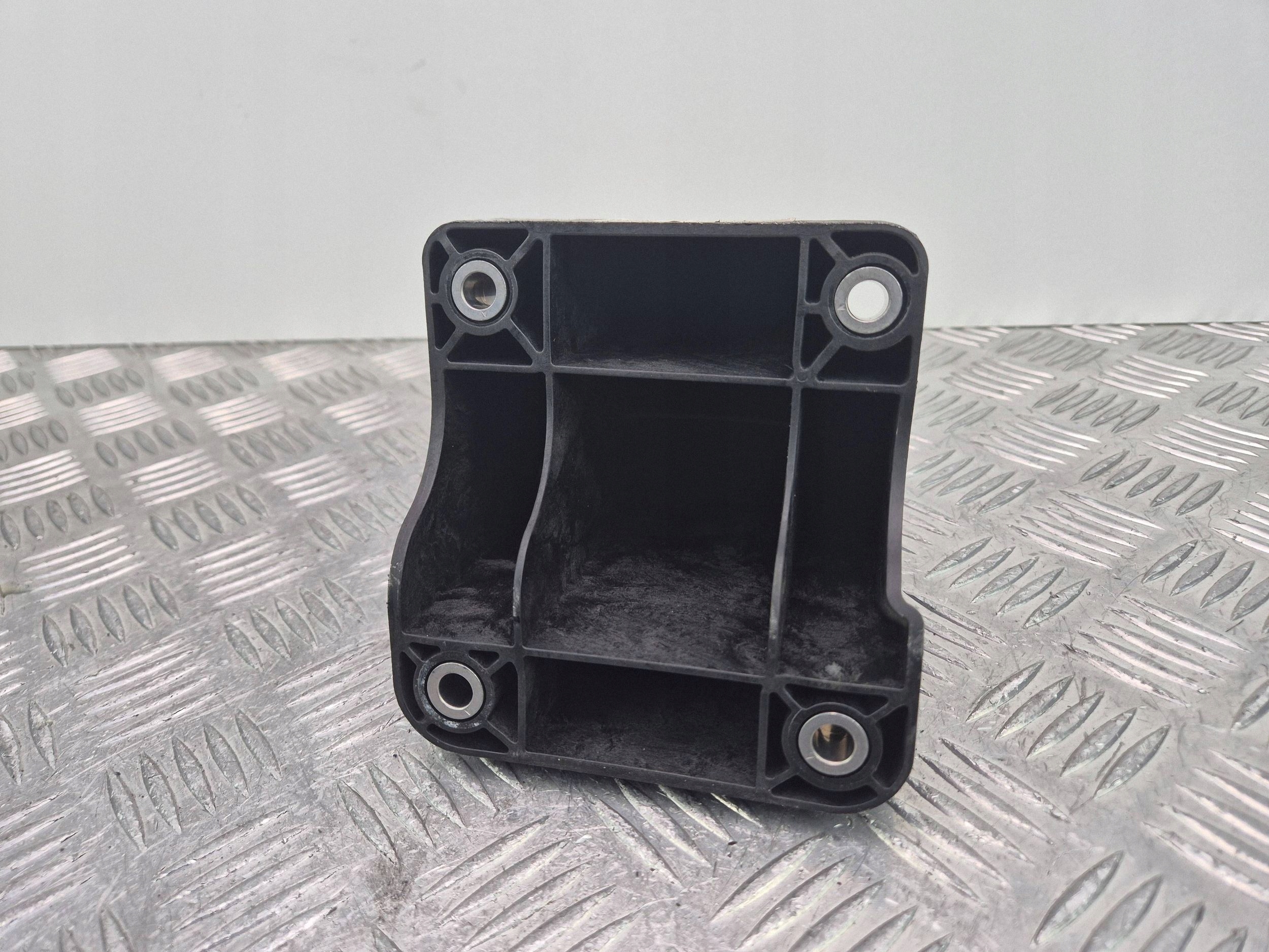 engine mount Mercedes E220d W213 OM654 A6542230100