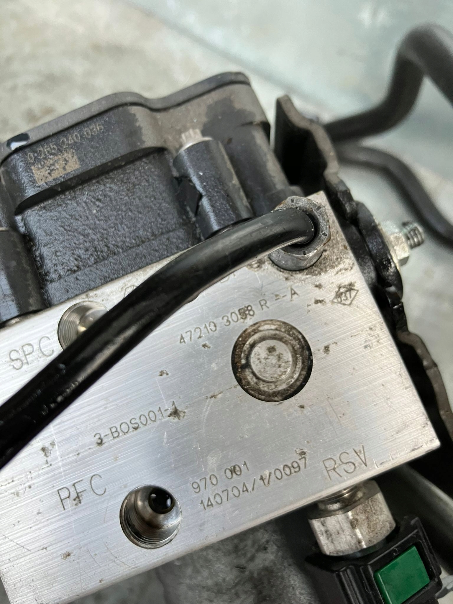 pump ABS RENAULT ZOE 472103058R