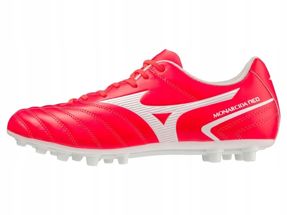 Mizuno Waitangi II CL FieryCoral2/White 45.0/10.5
