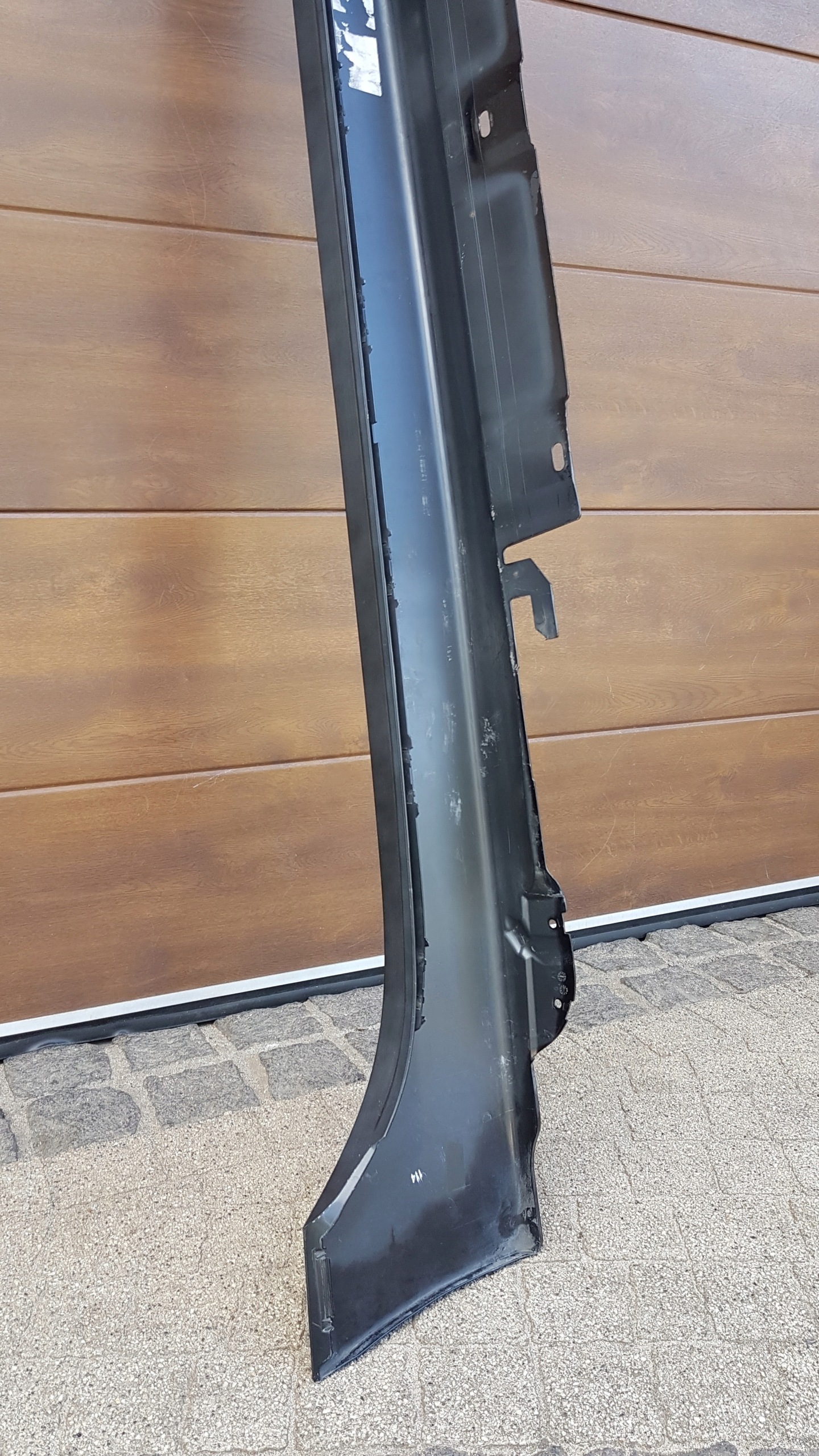 moulding threshold left BMW 2 U06 8739115