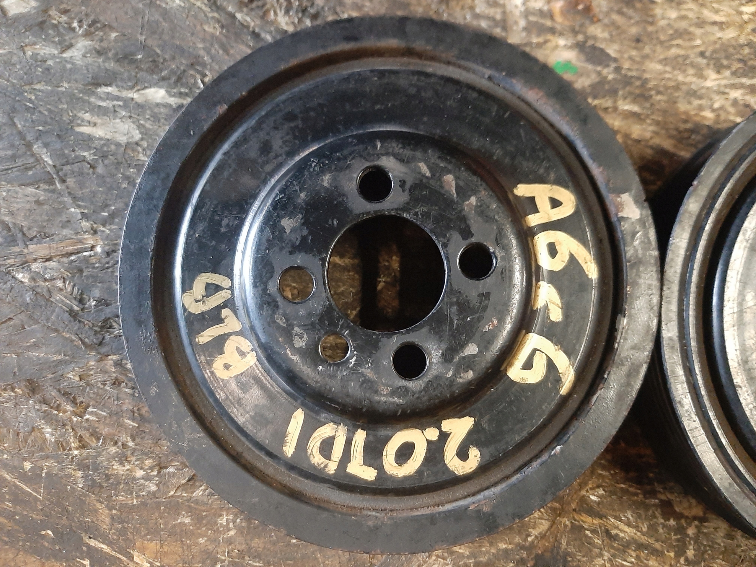 AUDI A6 C6 A3 8P A4 B8 csigák WALU 03G105243