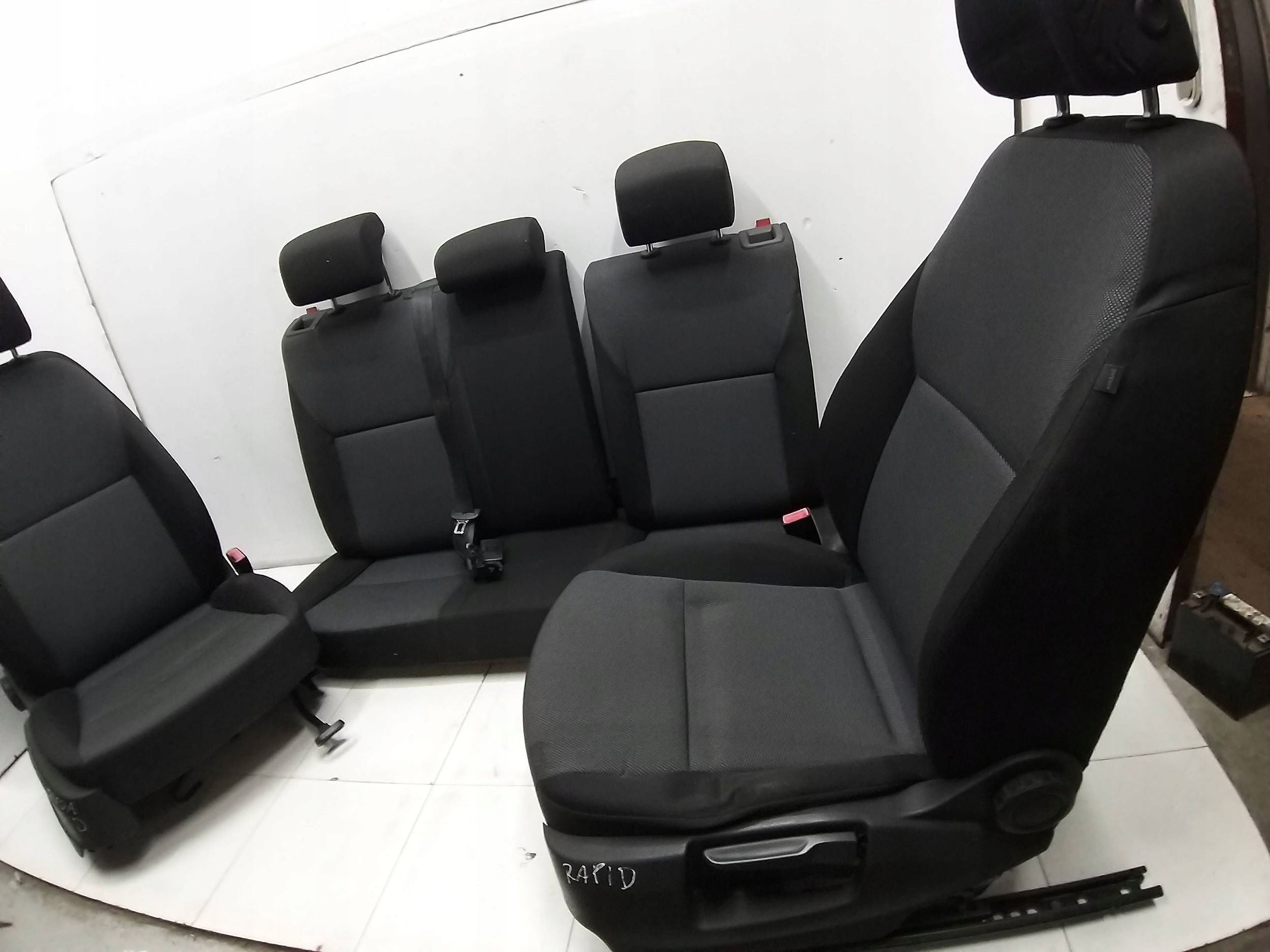 SKODA RAPID SPACEBACK Sièges Chauffeurs PASAZER Siège KOMPLET