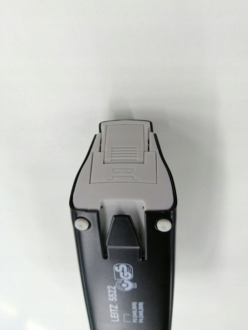 Biurowy zszywacz Leitz czarny E6A-163 Marka Leitz