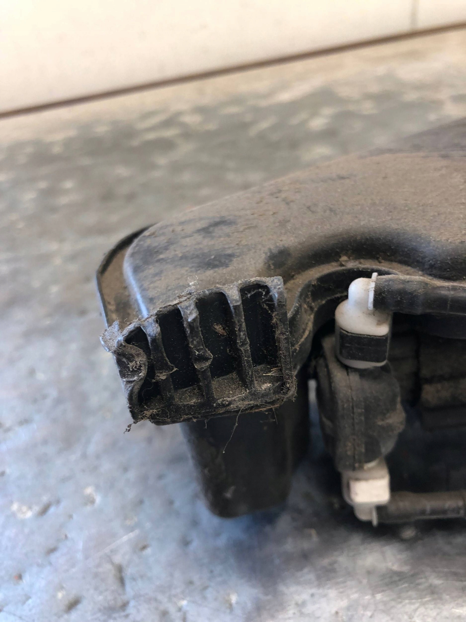 washer fluid tank AUDI Q5 8R0955453C
