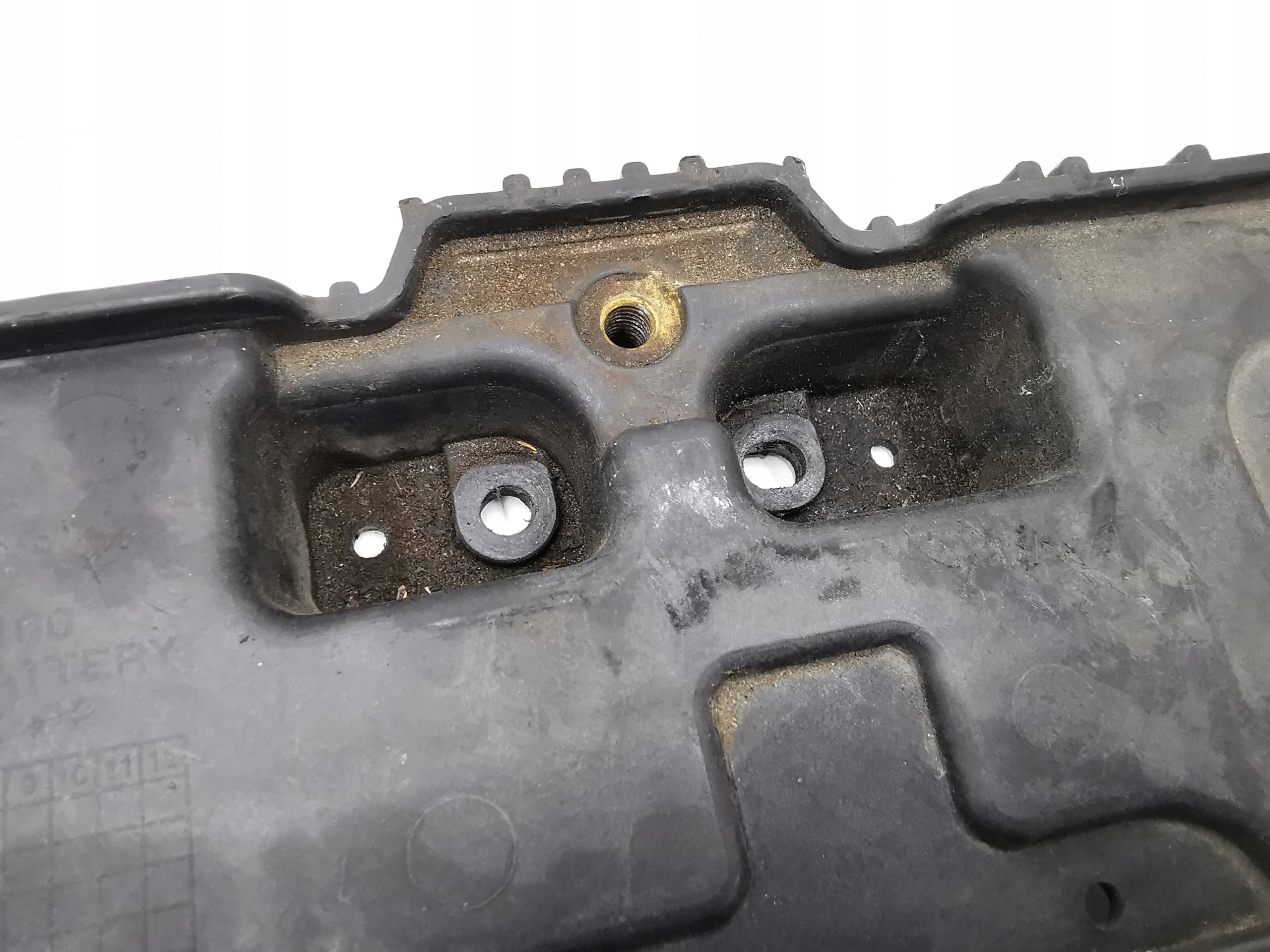 držiak akumulátora KIA CARENS IV 37150-A4100