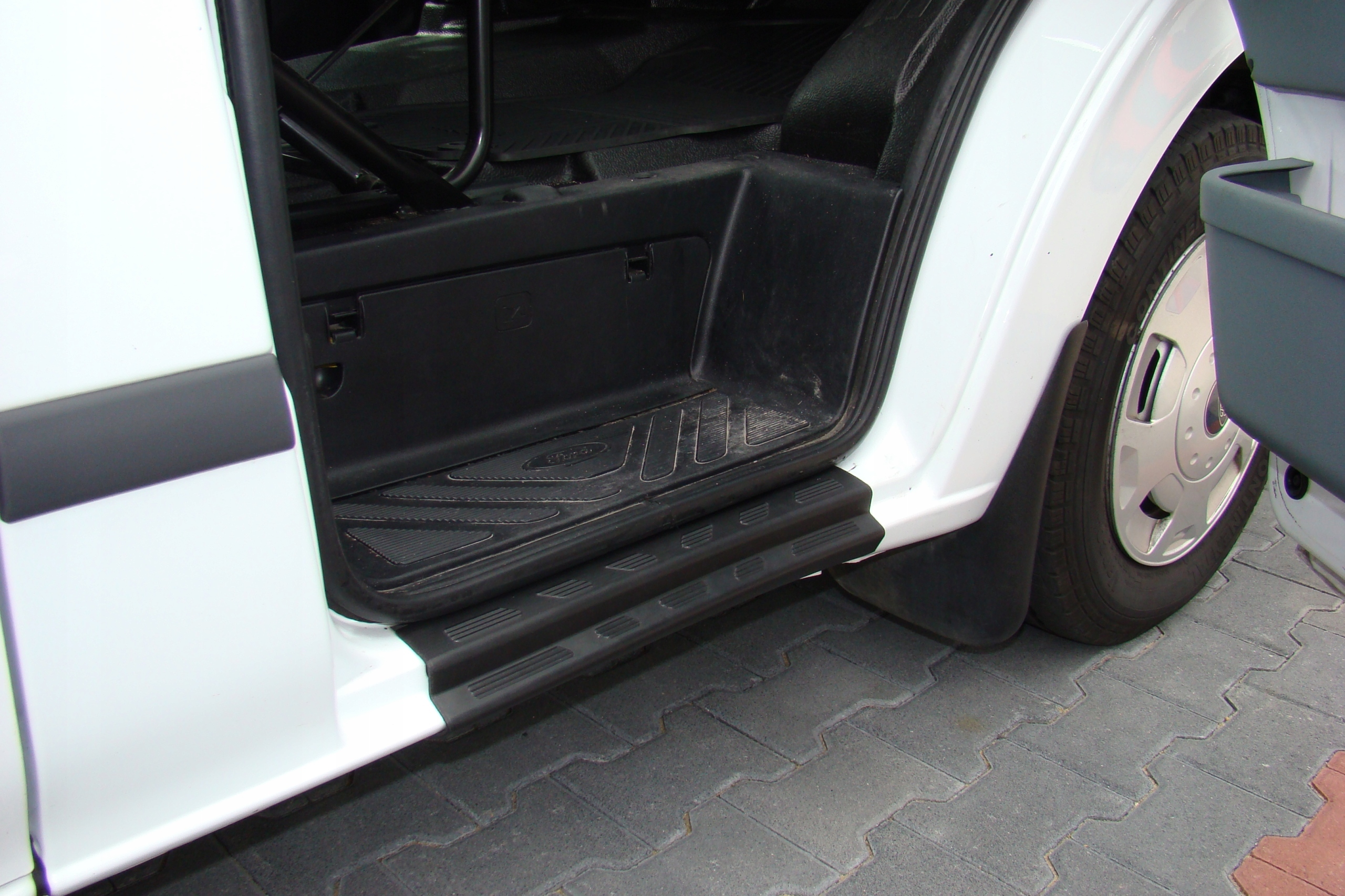 FORD TRANSIT 2006-2013 NAKŁADKI LISTWY PROGOWE Producent części RIDER