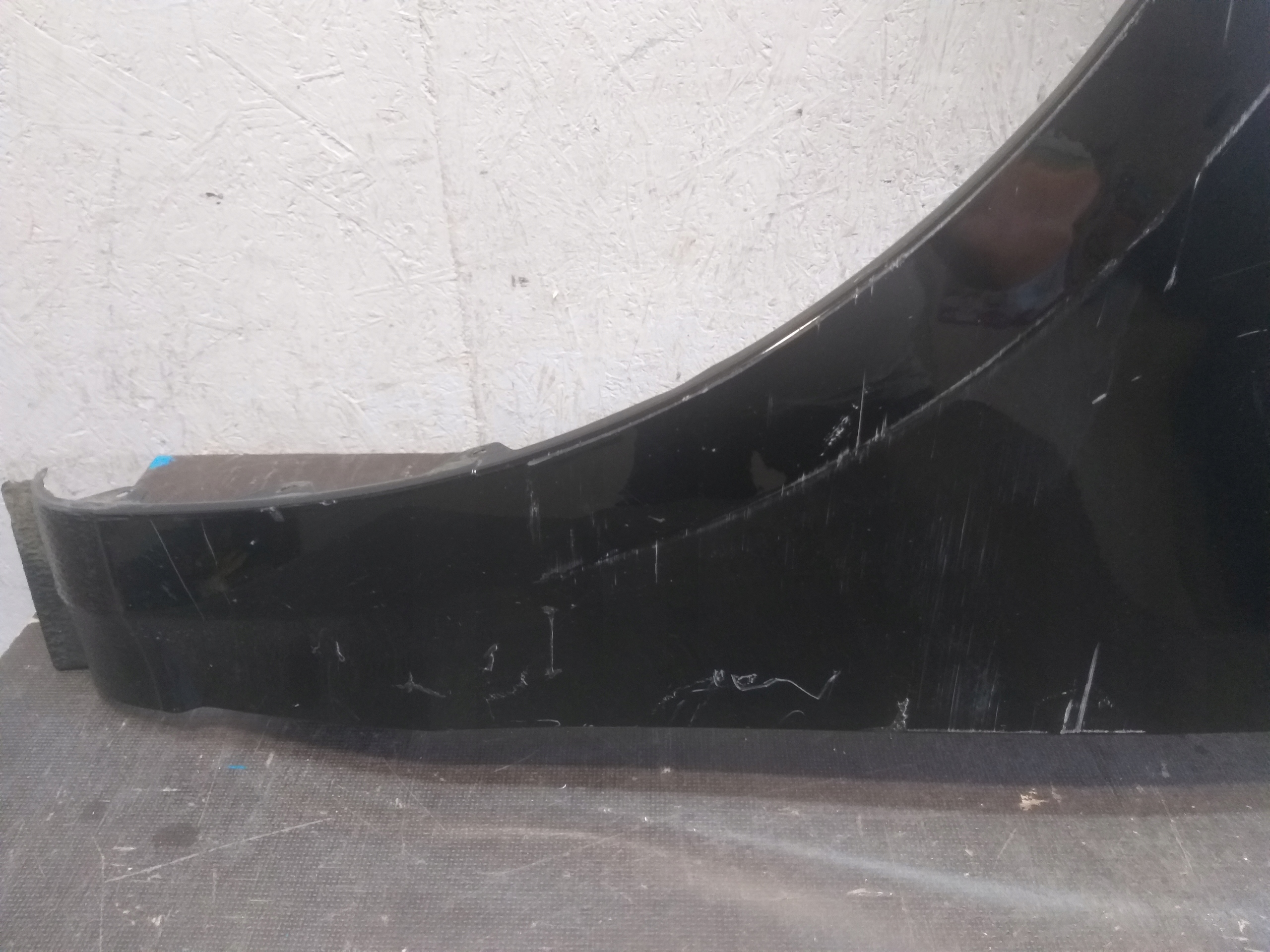 fender front left MERCEDES V KLASA W447