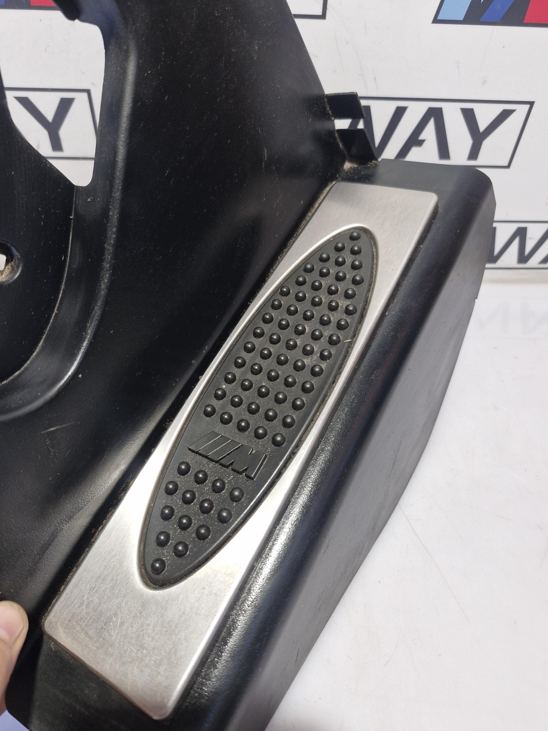 8159517 BMW E39 PODSTOPNICA m-packet Originale