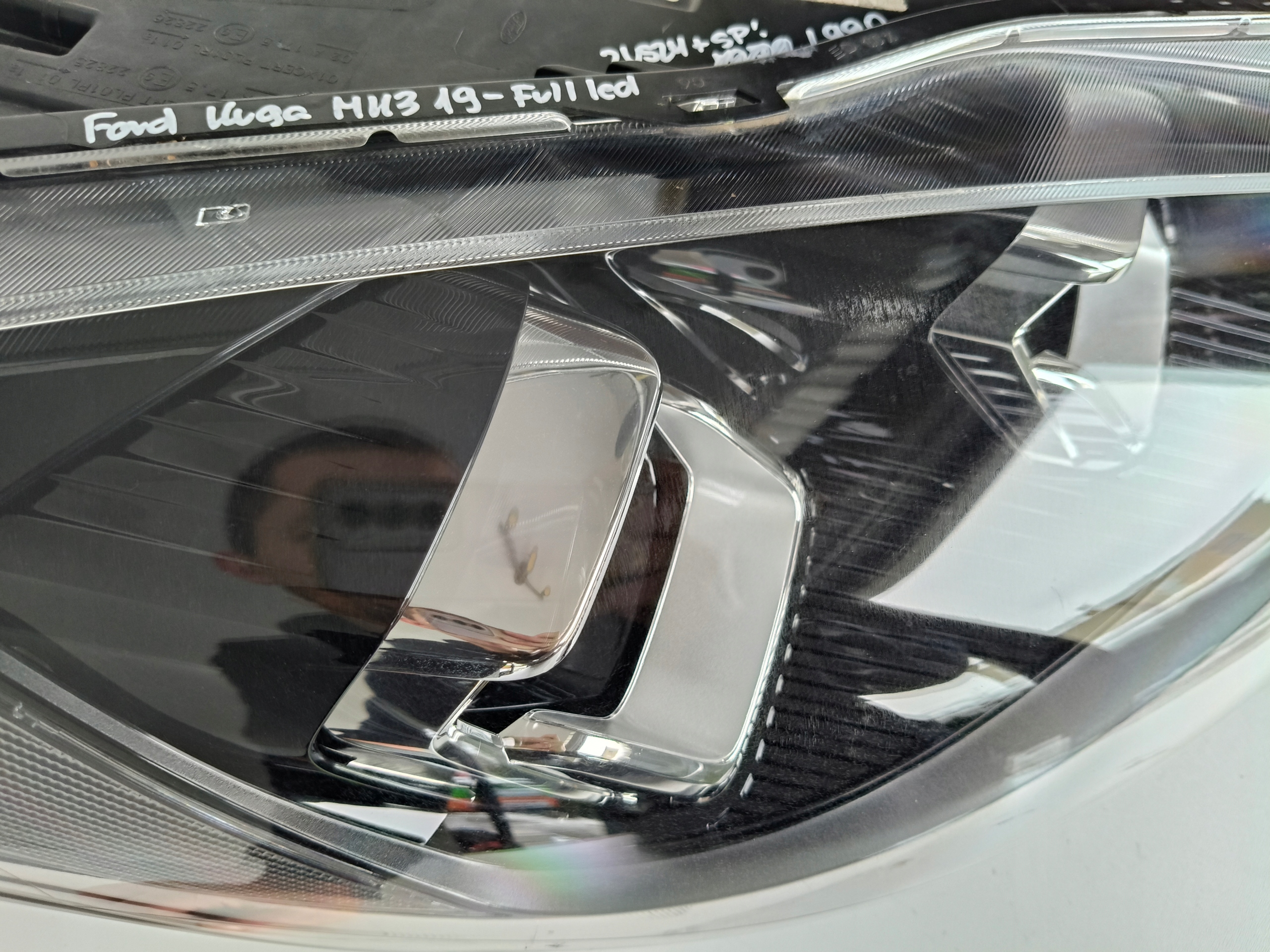 Licht rechts REFLEKTOR FORD KUGA MK3 19- FULL LED