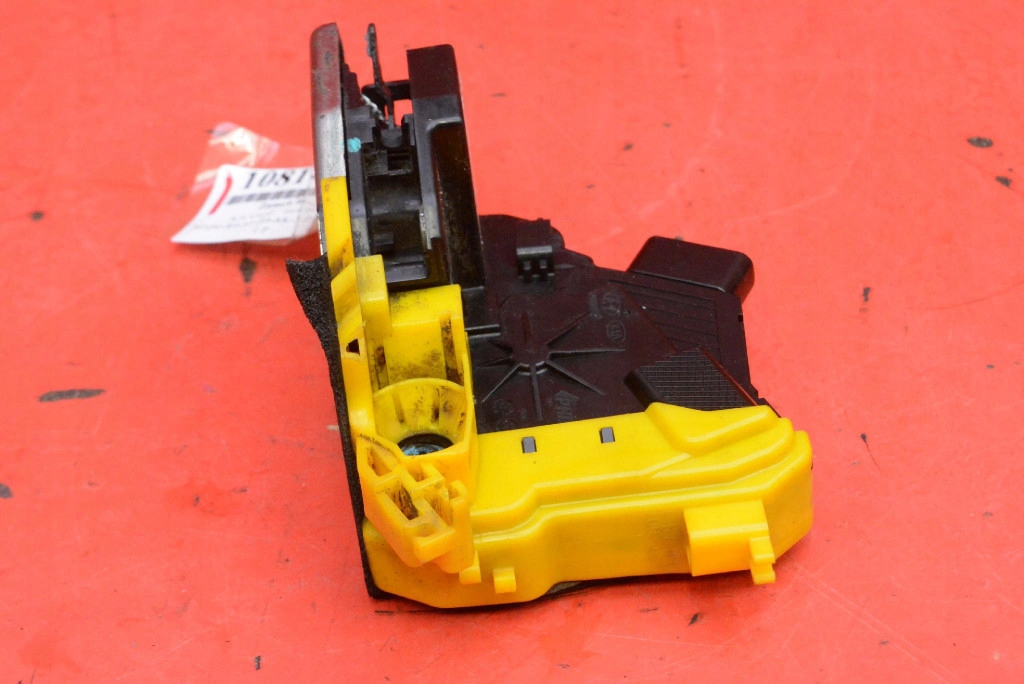 lock door left front front EU 81310-A2400 KIA CEED 2 II KOMBI 15-18