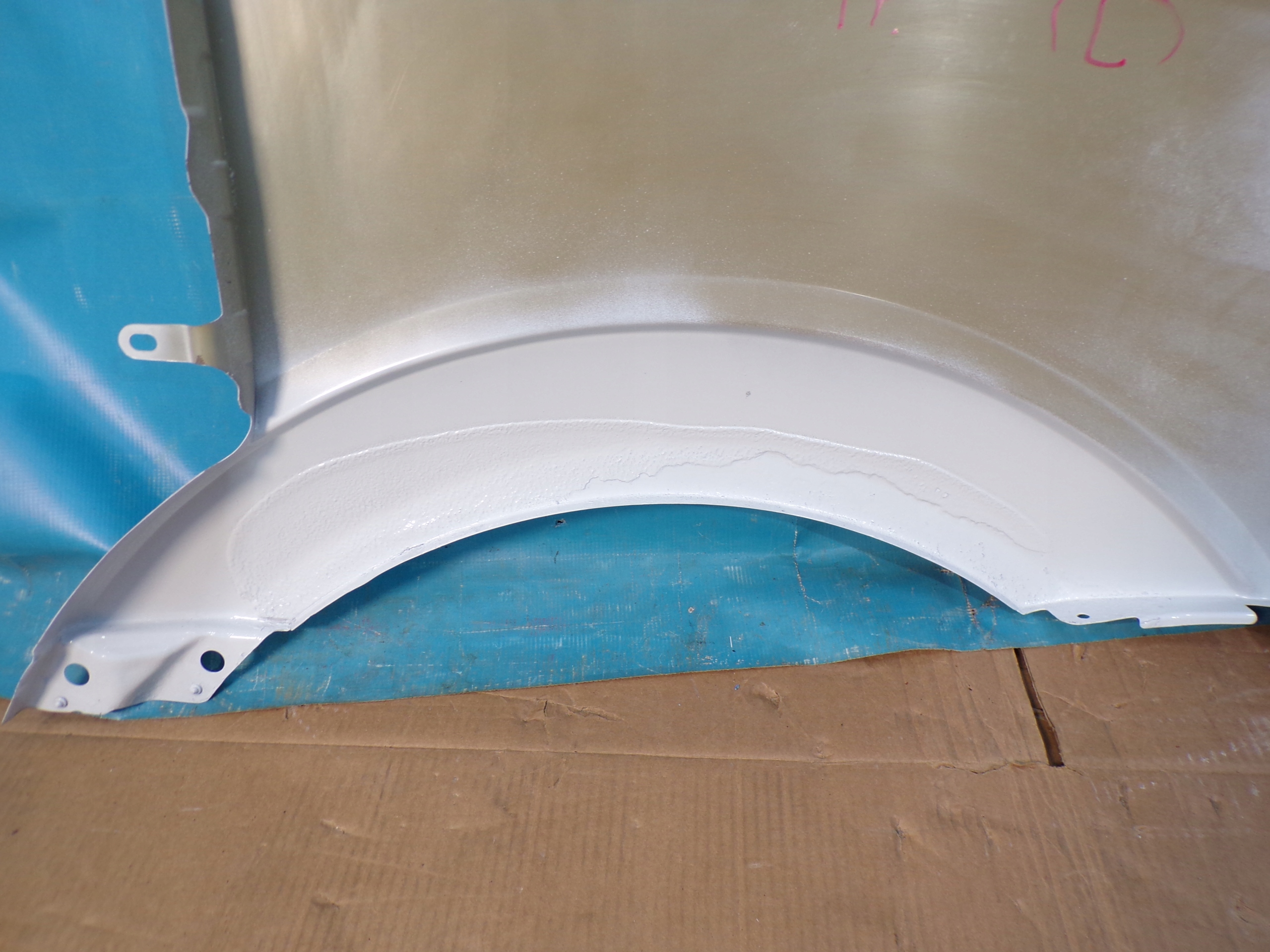 SPRINTER 906 06- fender front left BIALY without rdzy
