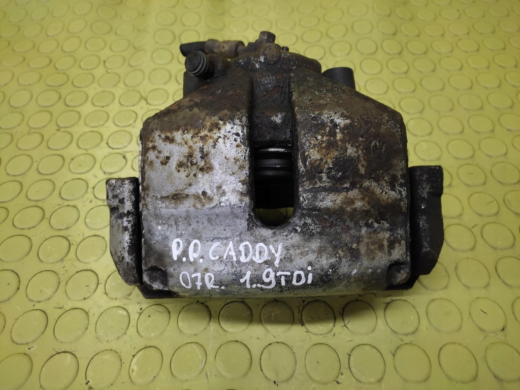 VW CADDY 2 1.9 TDI třmen pravý předek