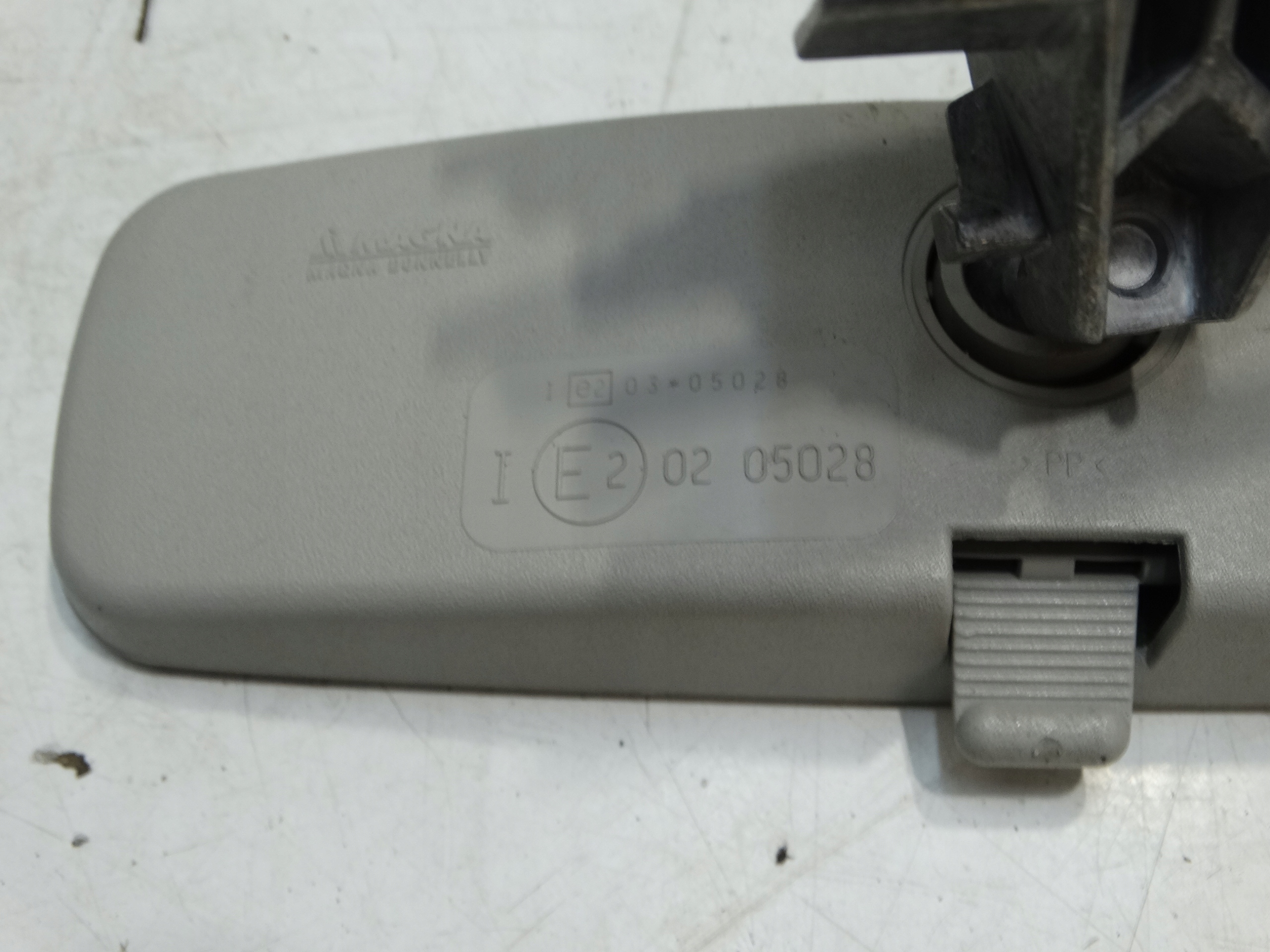 rear-view mirror inner RENAULT SCENIC III 09-16R. E20205028