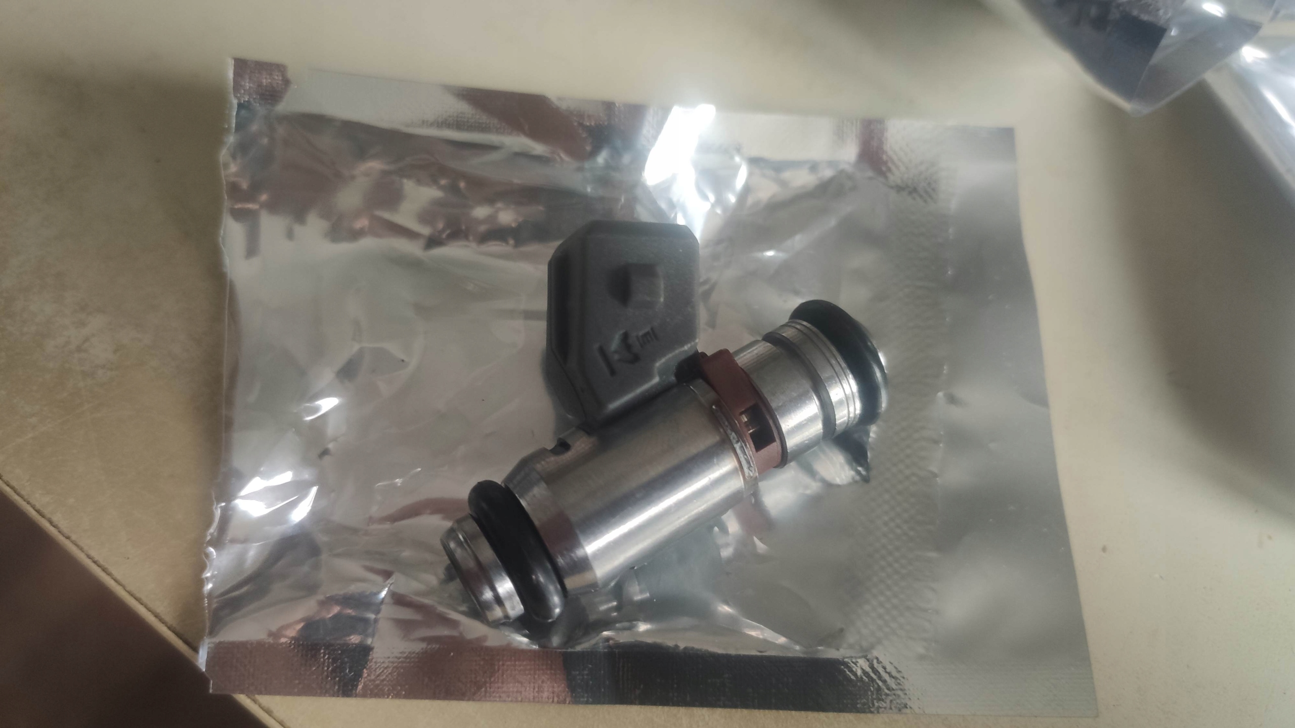 WTRYSKIWACZ DUCATI MONSTER 800 S2R 04 07 NOWY