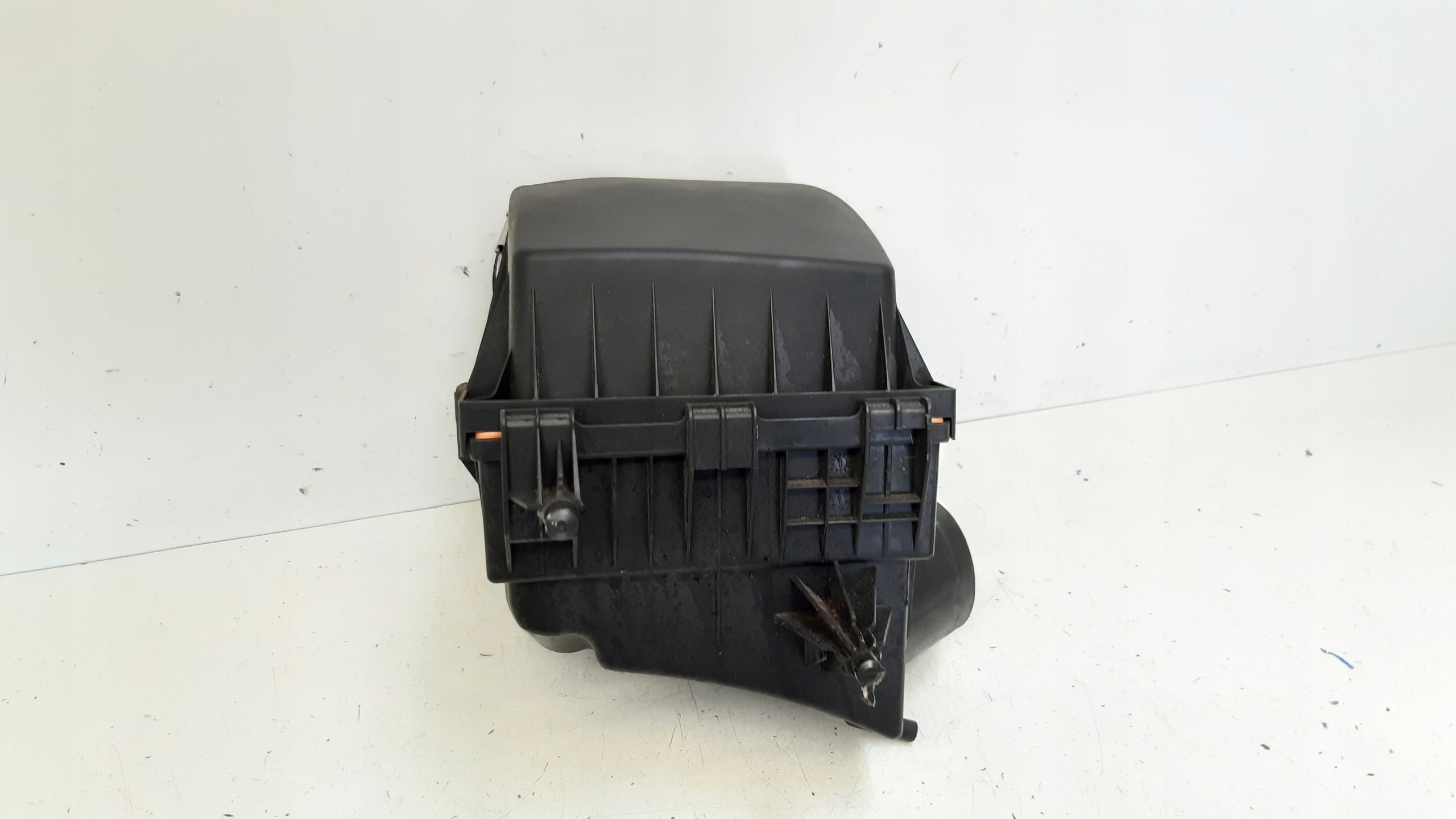 Gehäuse filter powierza 39032999 Opel Corsa E