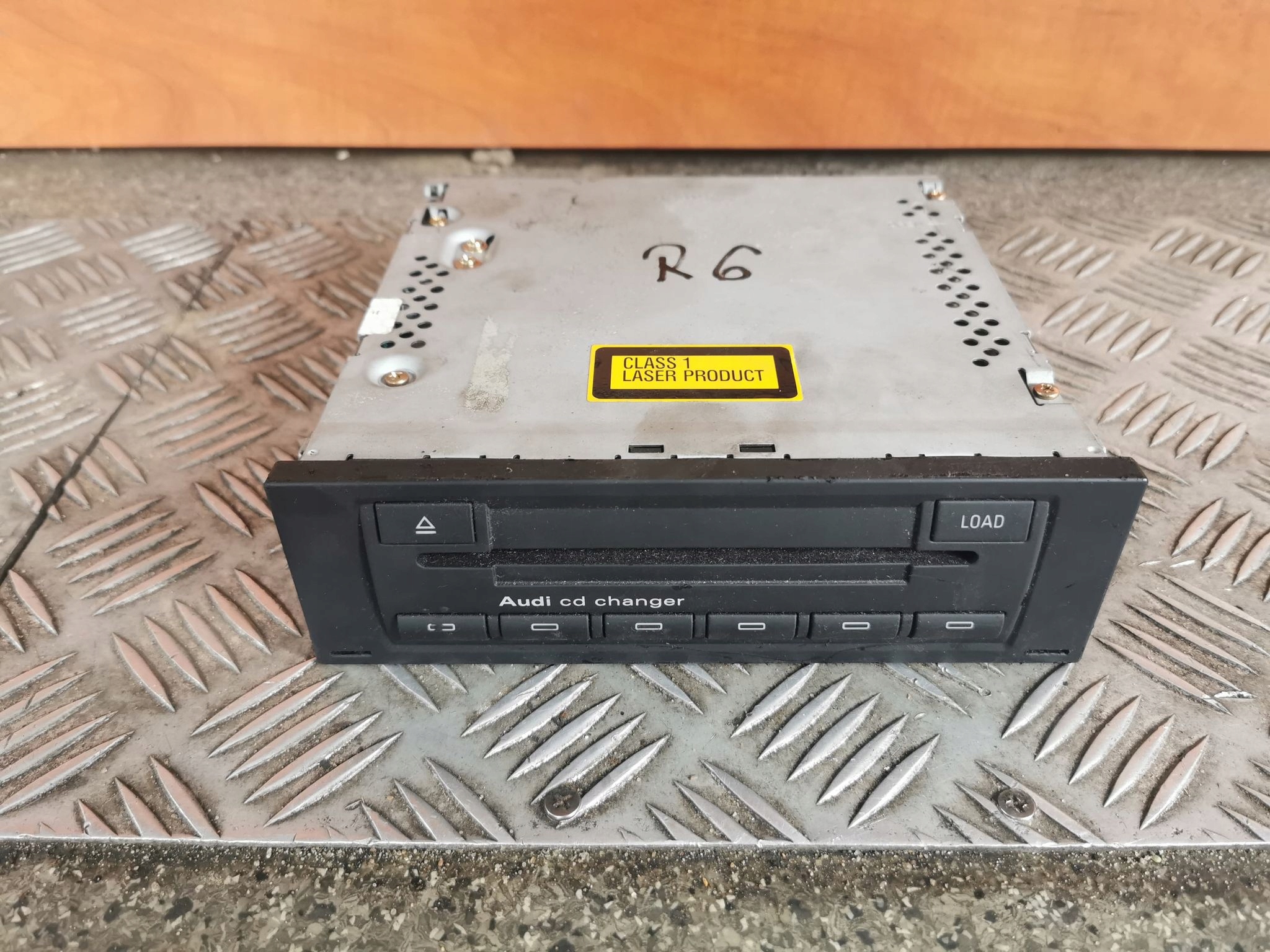AUDI A4 B6 B7, cd-ЧЕЙНДЖЕР, CD 8E0035111