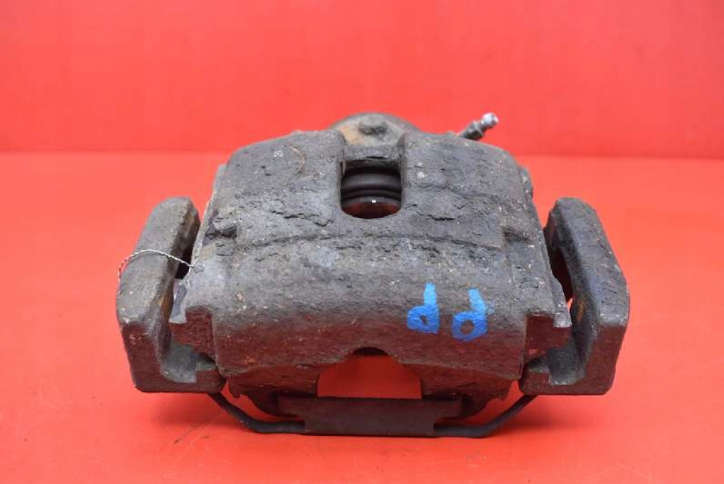 caliper brake right front BMW X3 E83 2.0 D 150 KM 06-10